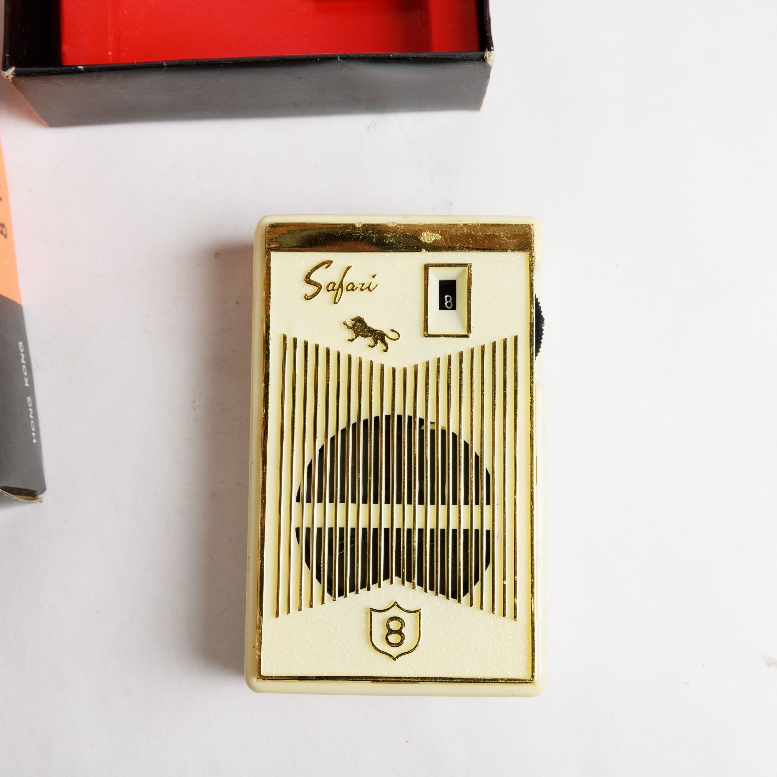 Vintage Safari 8 Transistor Radio Working