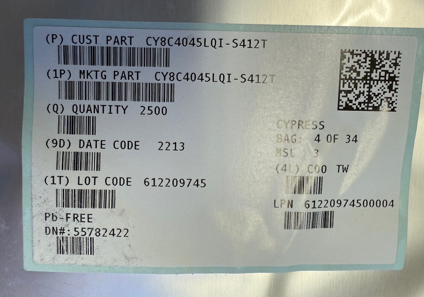 Cypress Microcontroller CY8C40455LQI-S412T