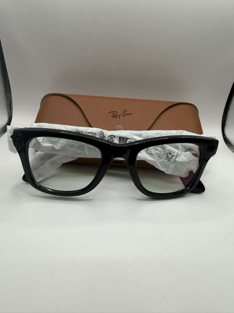 Ray-Ban Meta Wayfarer (Gen 1) Shiny Black/Clear Lense - Open Box