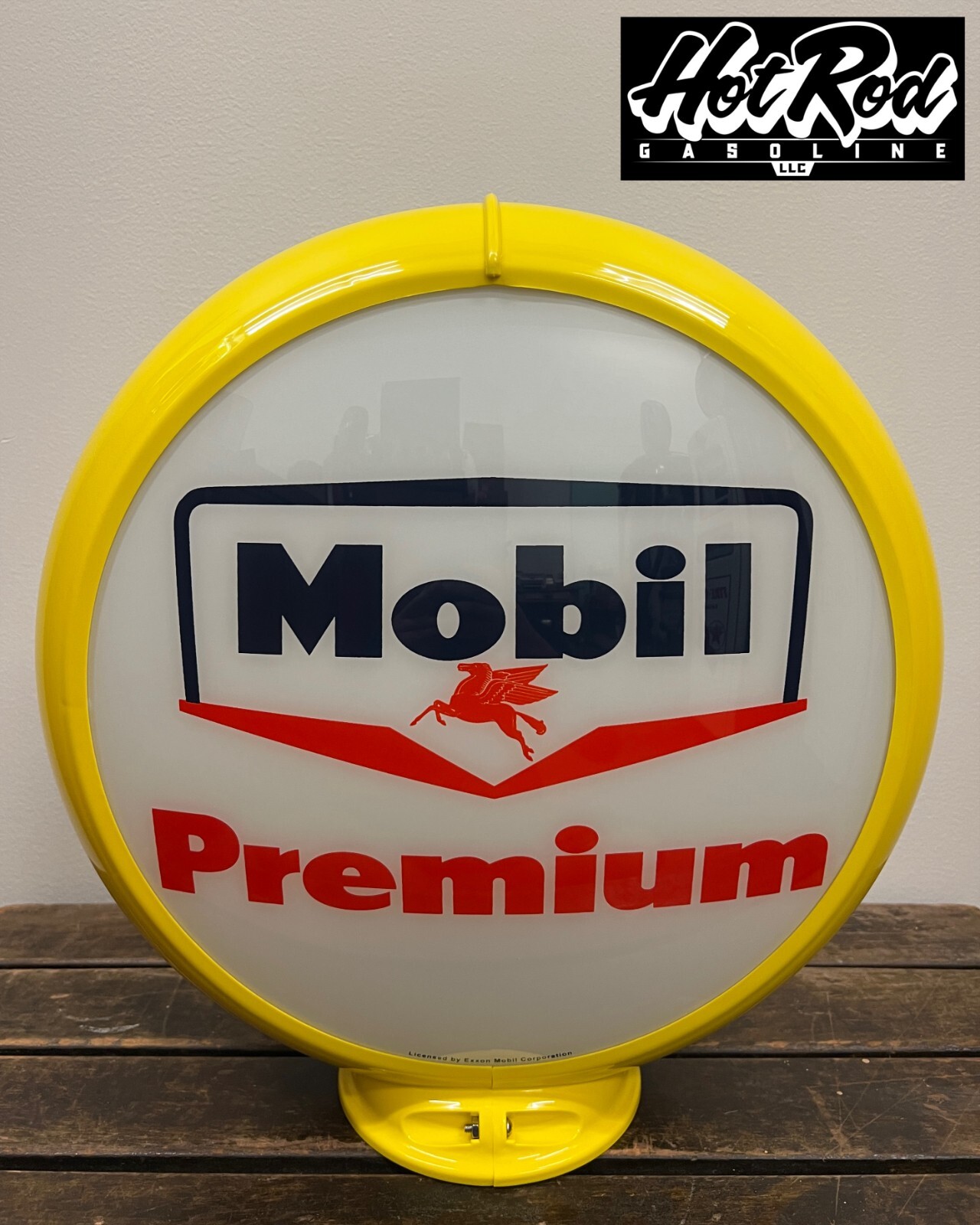 MOBIL PREMIUM Reproduction 13.5" Gas Pump Globe - (Yellow Body)
