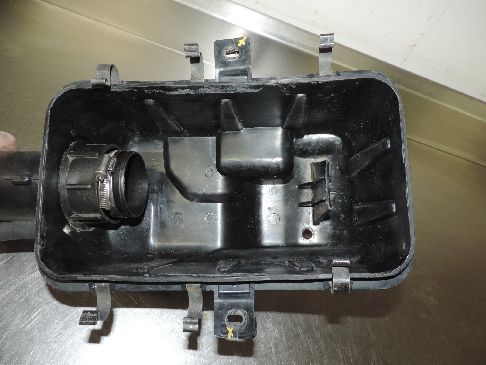 2001 Polaris Sportsman 500 HO Airbox Air Filter Housing Snorkel Lid Intake Tube