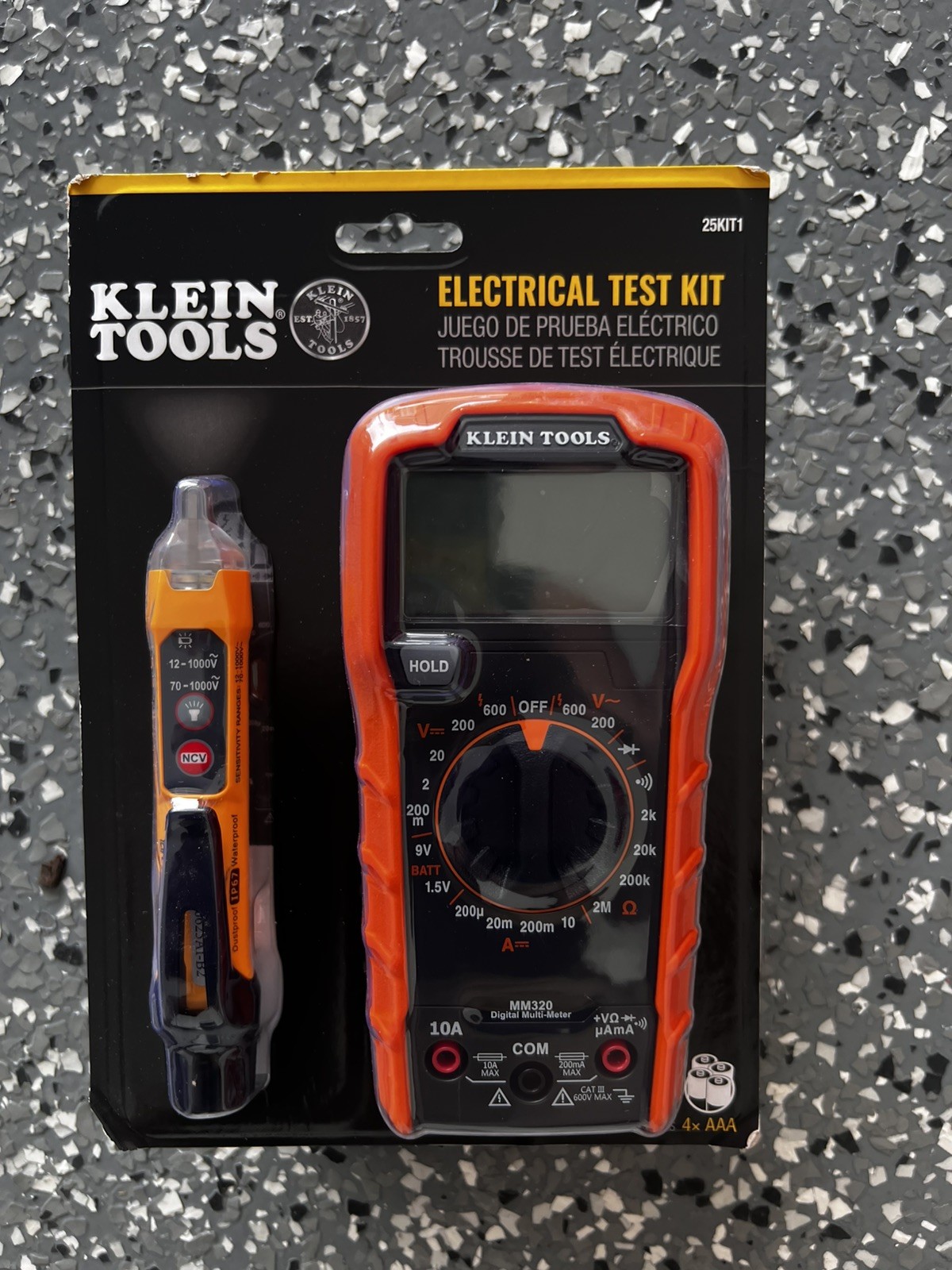 Klein Tools Digital Multimeter and Non-Contact Voltage Tester Set MM320