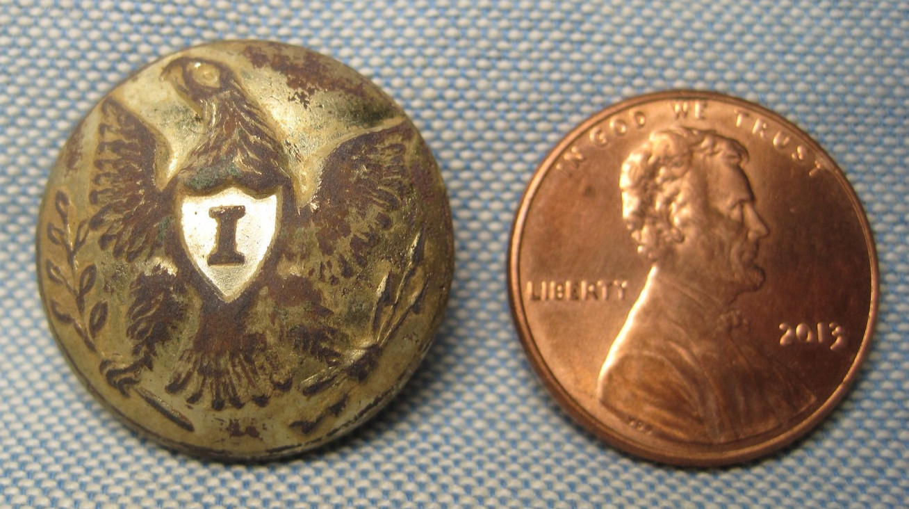 Dug Civil War Eagle Infantry Coat Button with Gold Gilt from Vicksburg