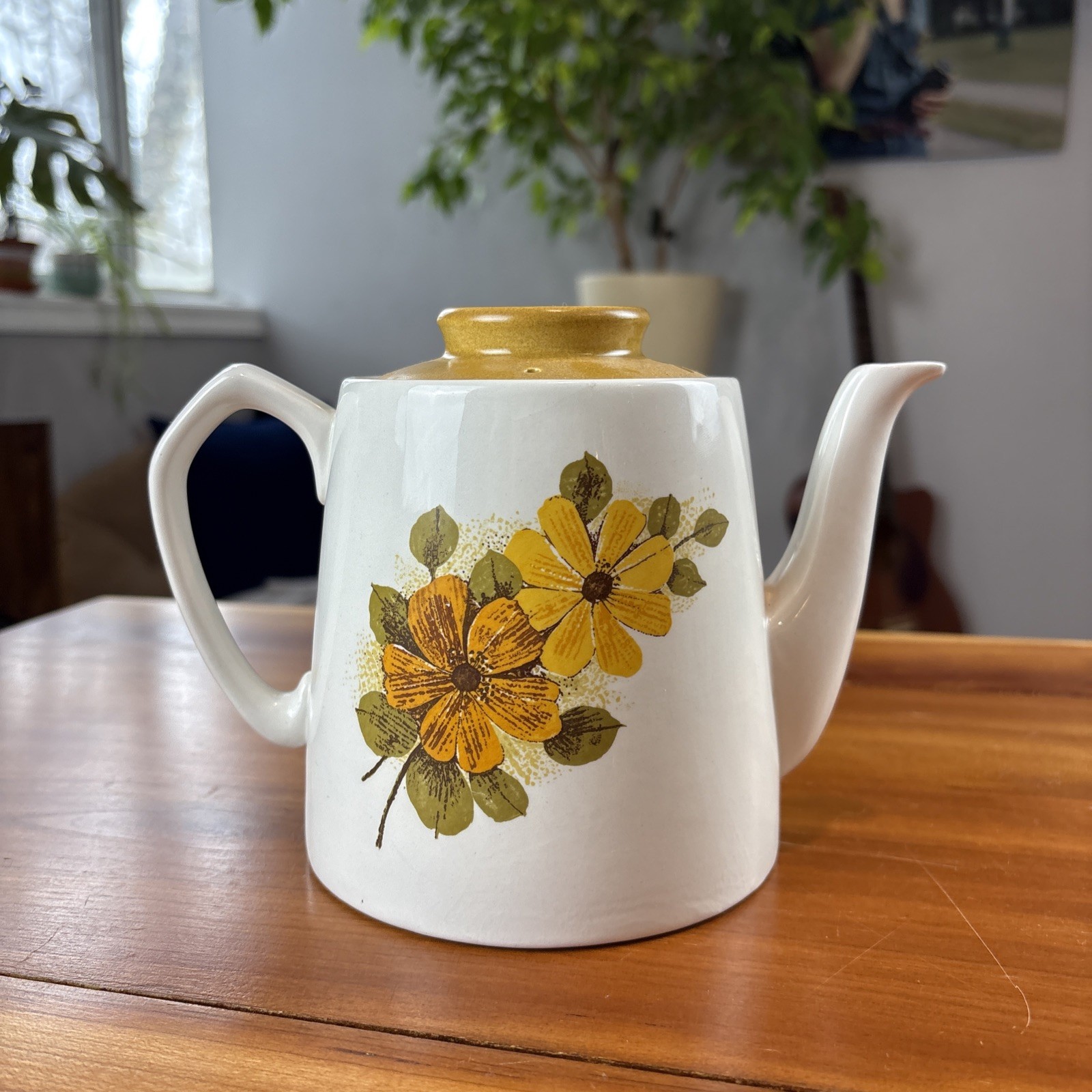 Vintage Myott Sandstone Ironstone Sunflower Patterned Lidded Teapot - 5.75" Tall