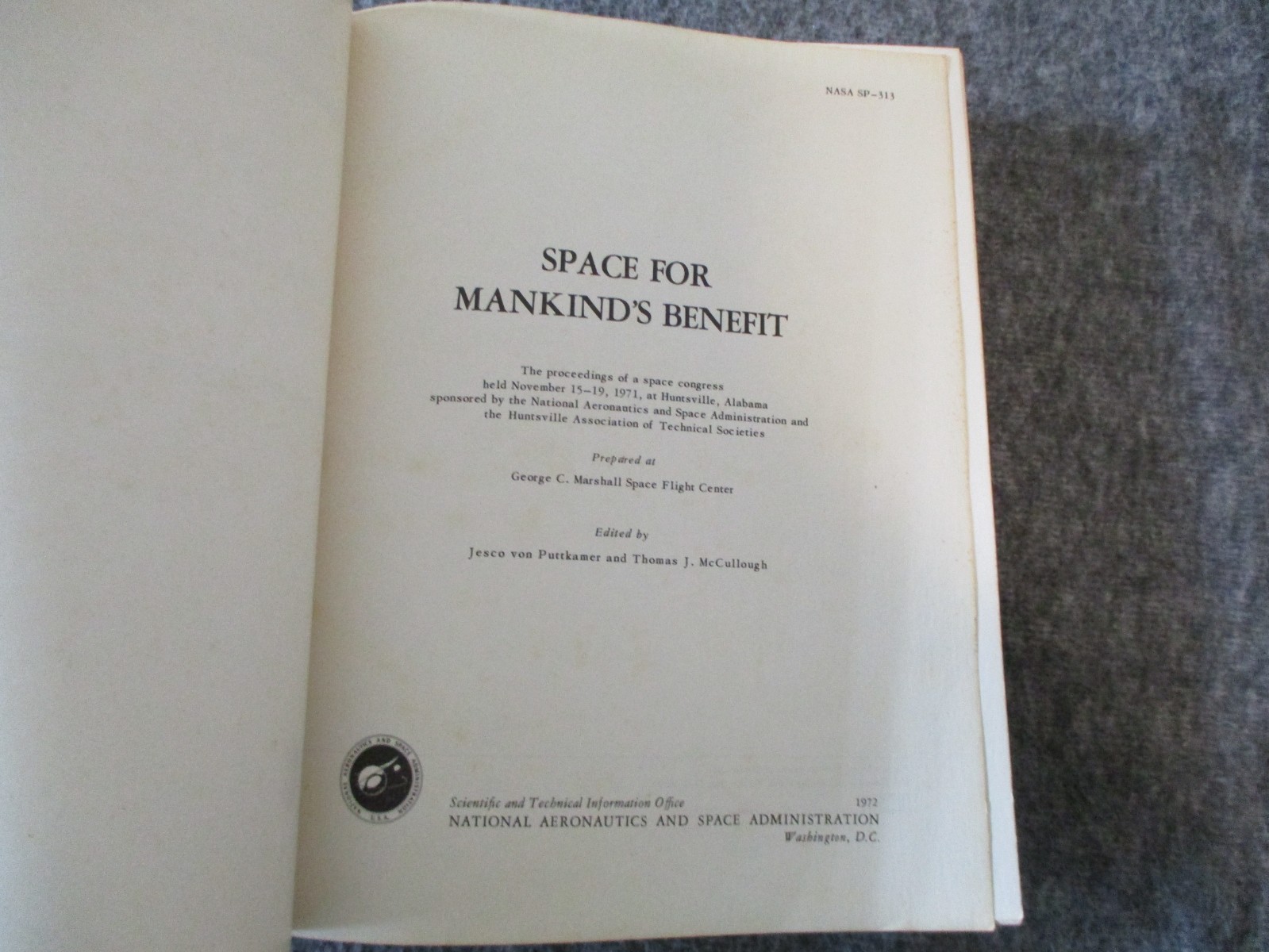 NASA MSFC APOLLO EARLY BOOKLETS/BROCHURES-CAREER /WEATHER/AWARDS /SPACE 1969-70s