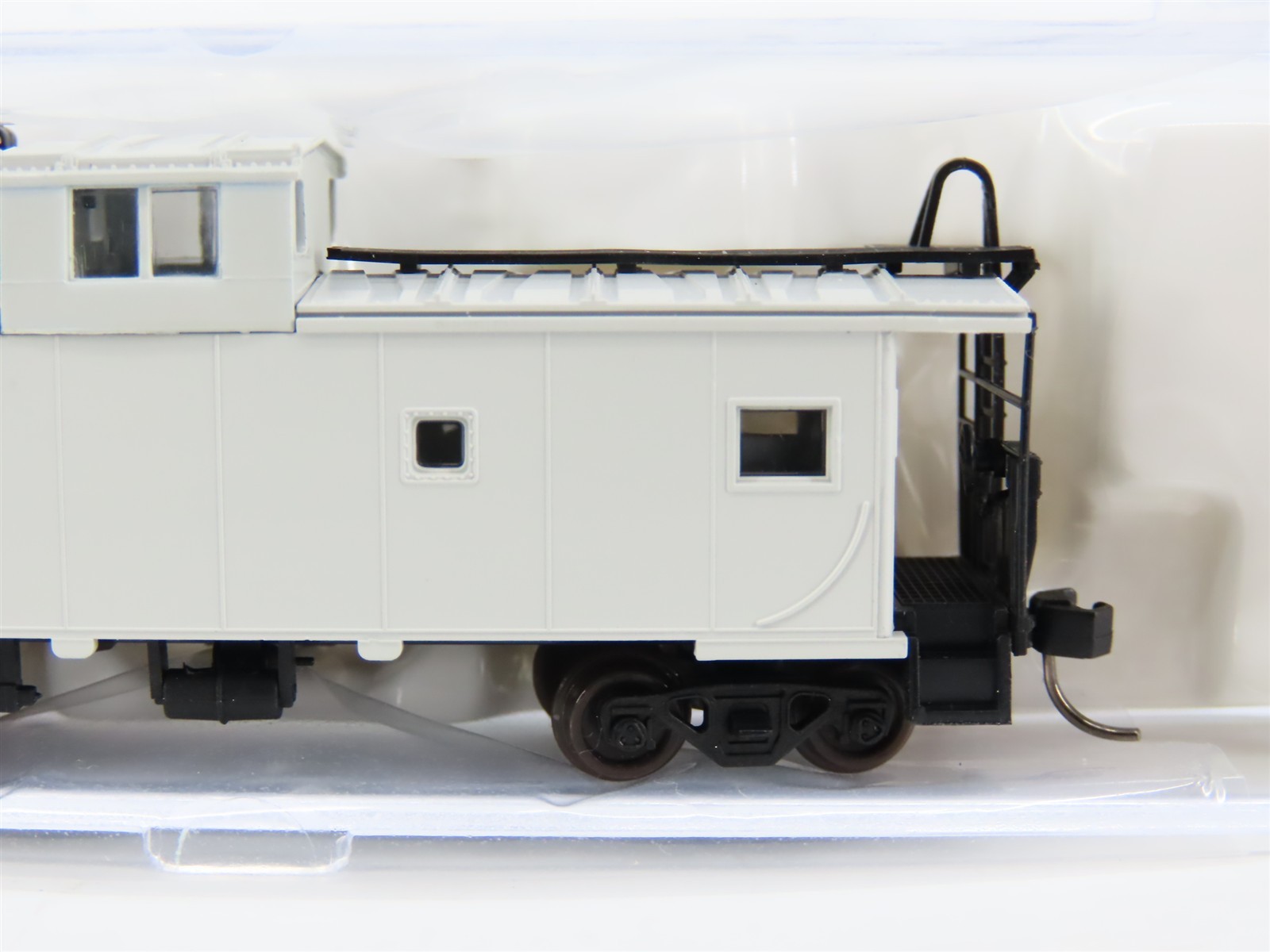 N Scale Atlas 50003155 Undecorated Standard Center Cupola Steel Caboose