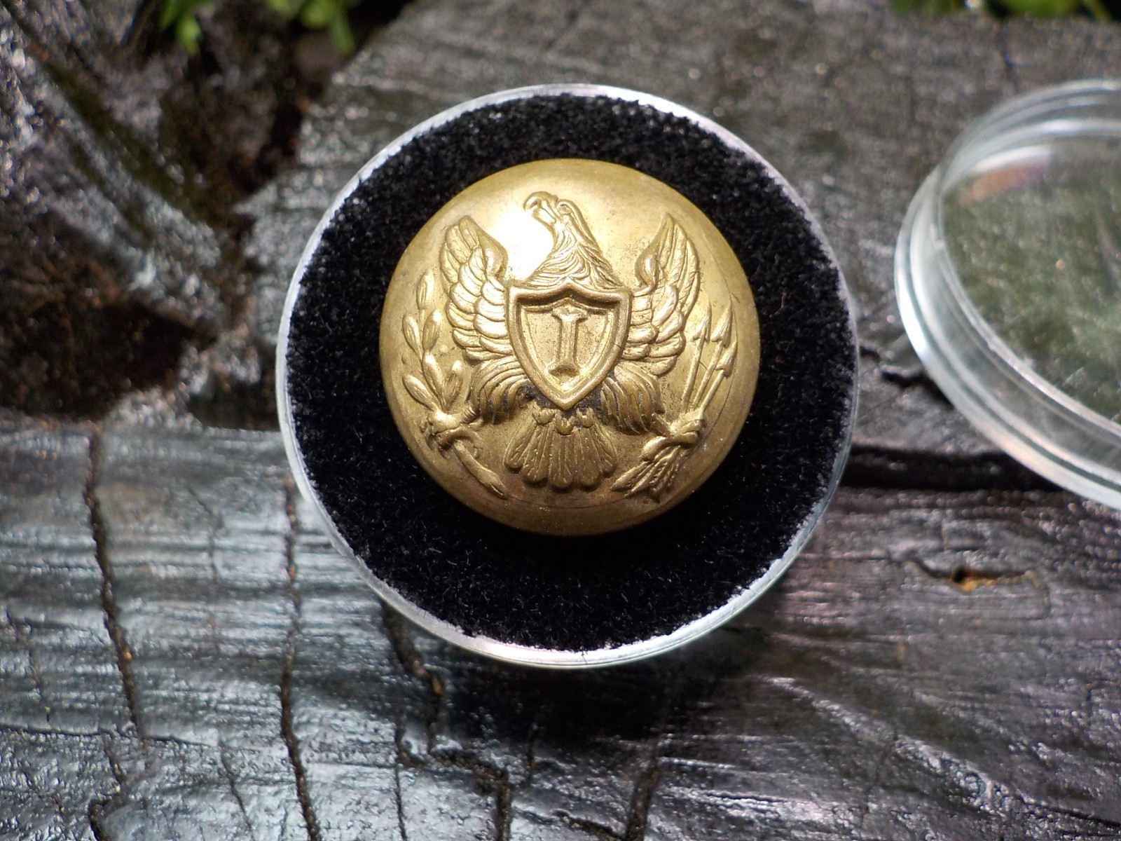 Old Rare Vintage Antique Civil War Relic Eagle Infantry Coat Button Free Case