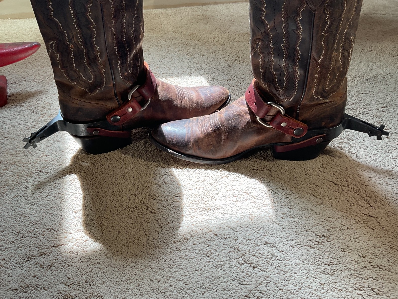 CGL bull riding spurs, the rowels can be unlocked for bareback riding.