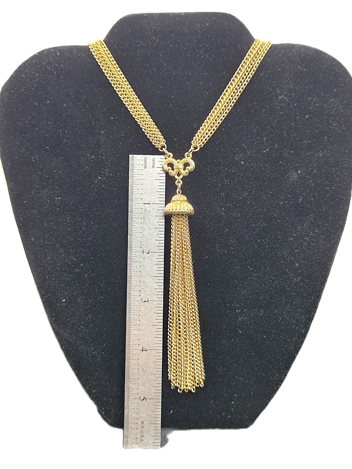 Vntg Multichain And Tasseled Necklace in Gold Tone- 70’s Unmarked