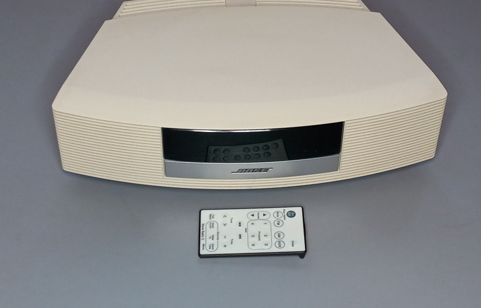 Bose Wave Radio II AM/FM Radio System Alarm w Remote Model# AWR1B1 - Works Great