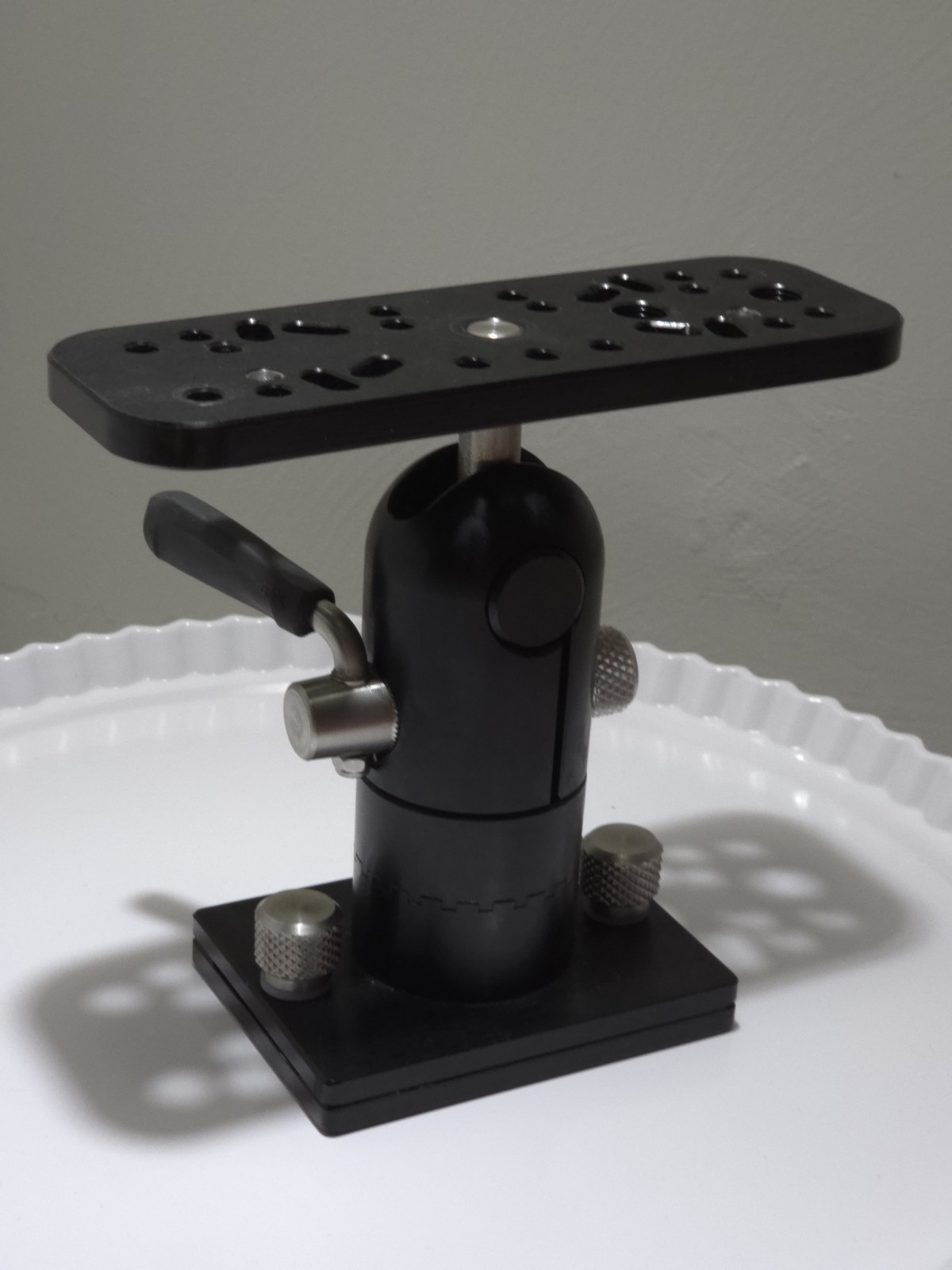 Cisco Fishing Systems Sure-Lock Fully Adjustable Electronics Mount