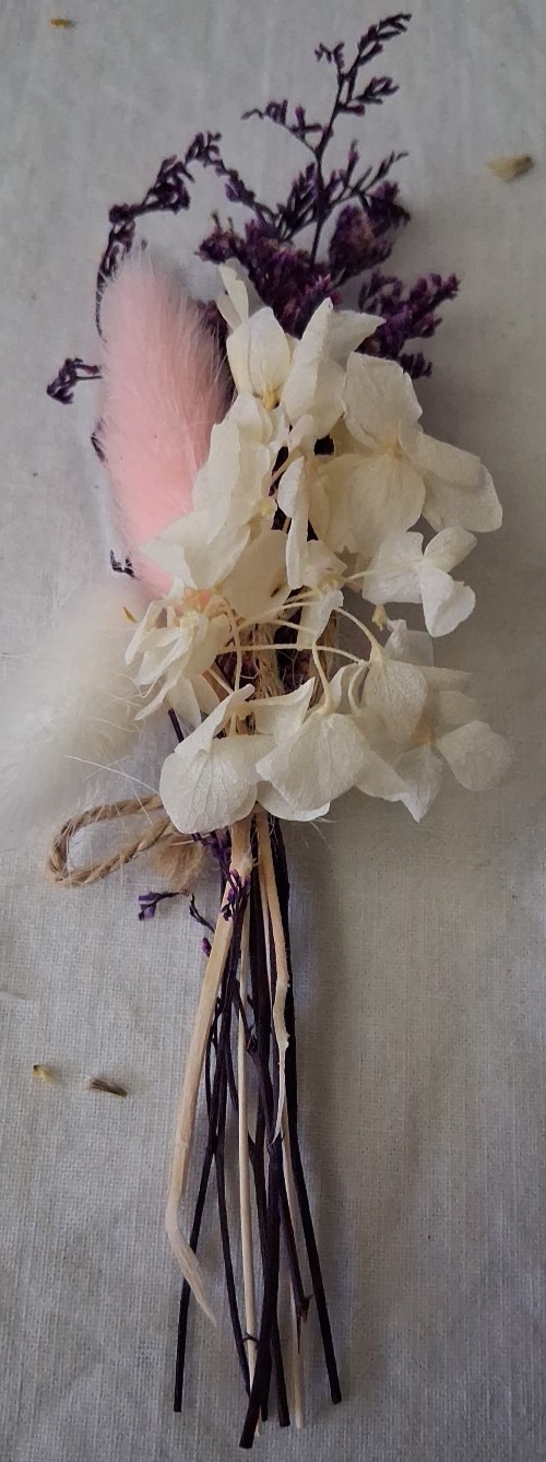 Lot of 11 Mini Dried Flower Bouquet, Wildflower Decor for Crafts or Photo Props