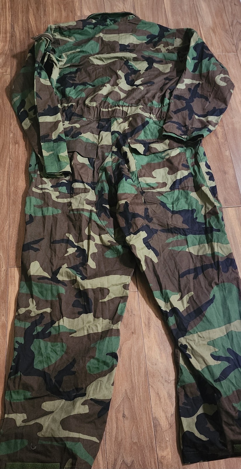 US Military Coveralls Men's Sz Large Woodland Camo Cold Weather Mechanics