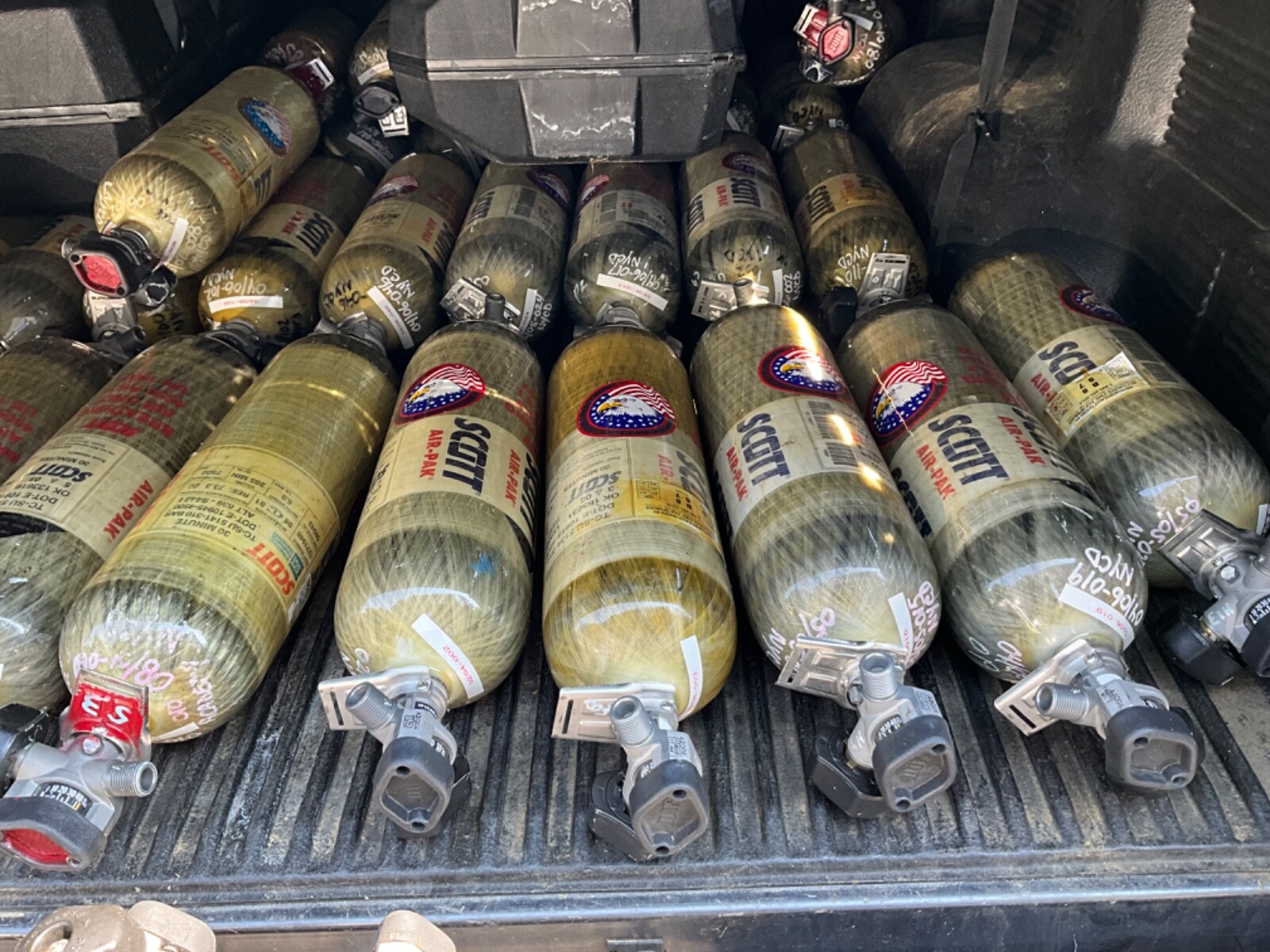 Scott SCBA 4500 psi 30 minute. Cylinder/bottle air Tank, Mfr. Date 2005-2006