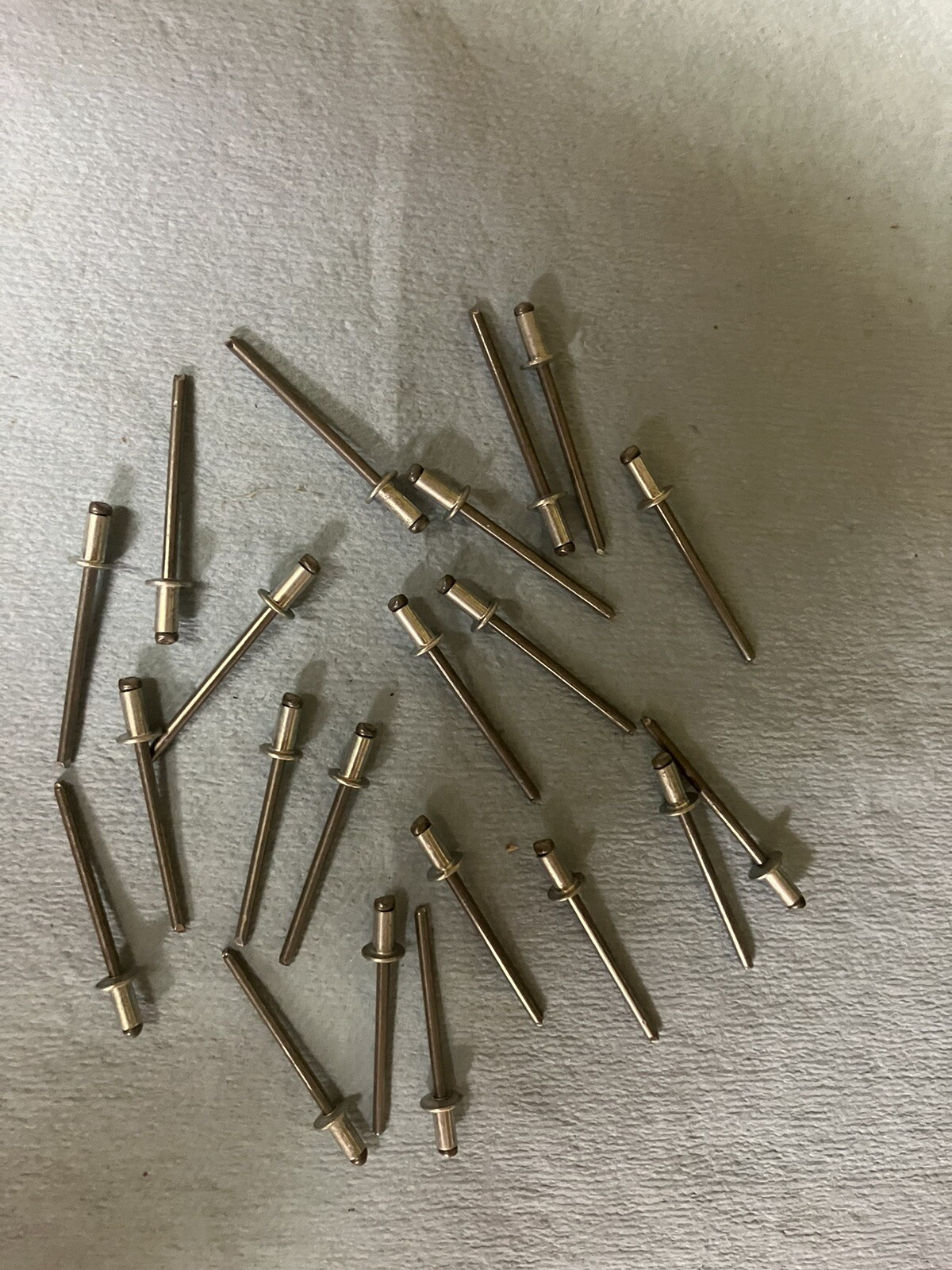 50 1/4 Quick Turn Dzus Plates & Springs 1 3/8" & 100 ,1/8" STEEL POP RIVETS