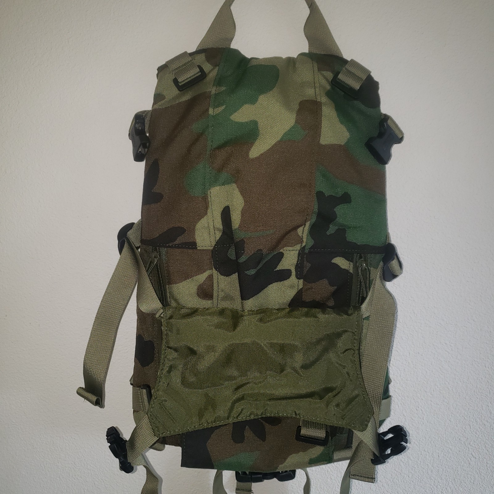 Rare Camelbak Transformer Maximum Gear Hydration Pack Backpack M81 Woodland Camo
