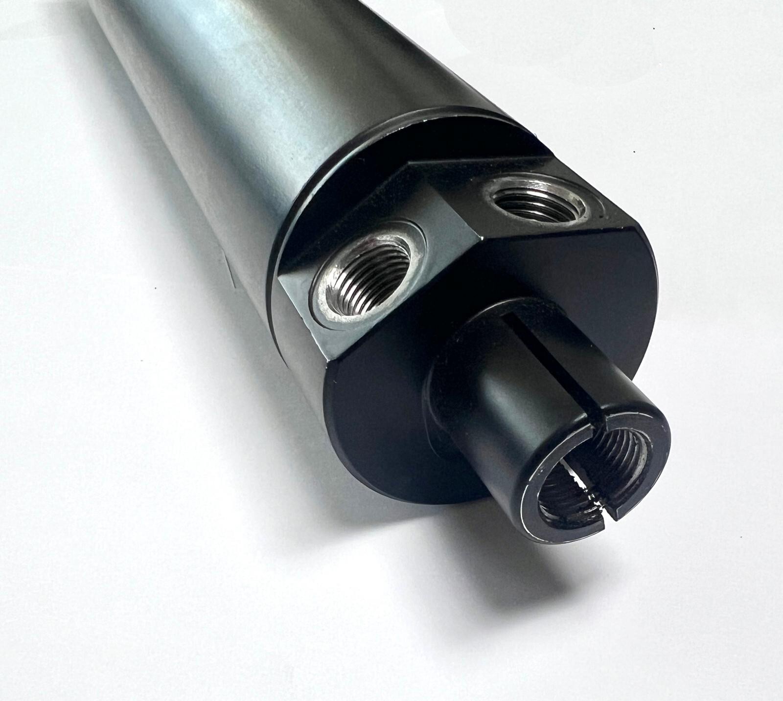 Power Steering Cylinder For Ford Tractor 550, 555, 555A, 555B, 655. E6NN3A540CA