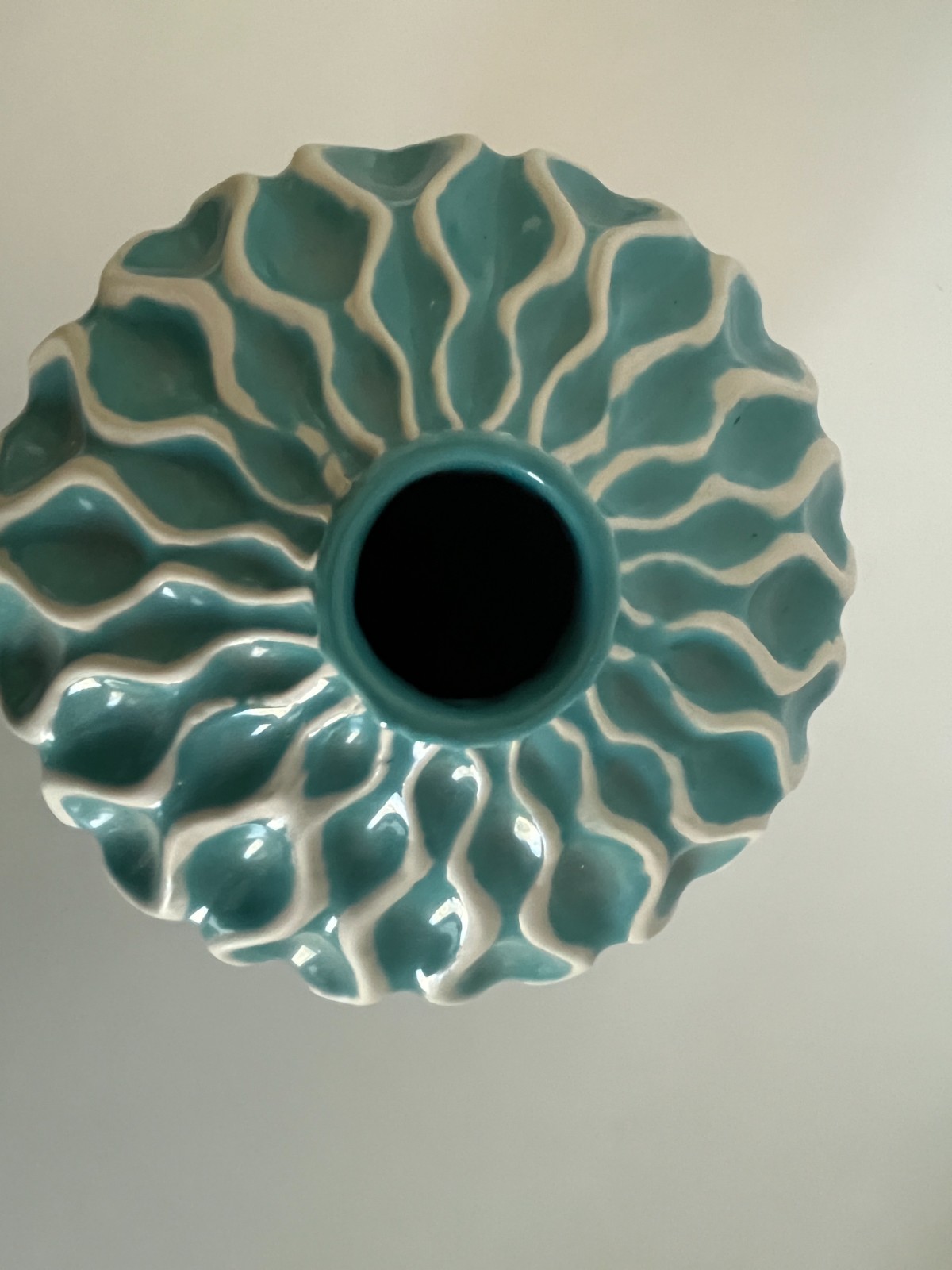 Modern Raised Wavy Design Vases Set of 3