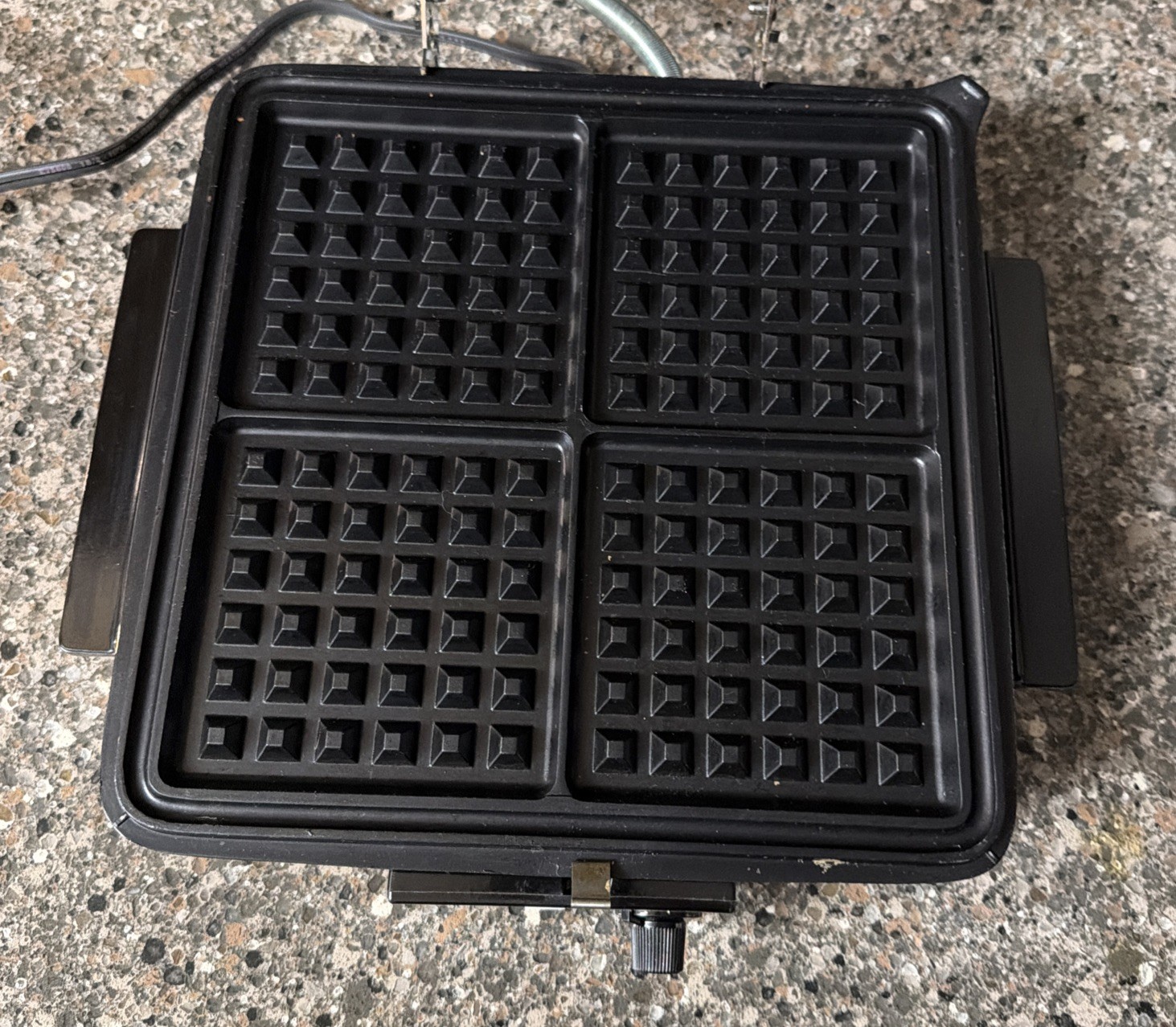 Black & Decker 3 in 1 Waffle Baker Maker Grill G48TD Tested Works Great Clean