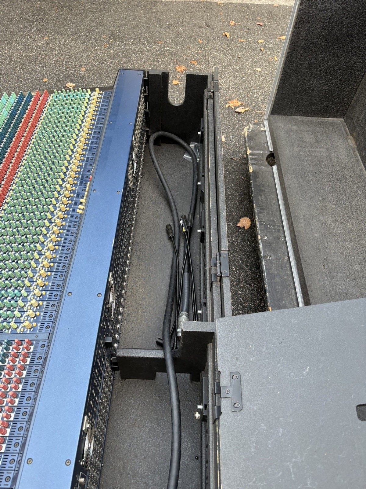 Yamaha PM-5000 52 Channel Analog Console W/ PSU and Tour Case