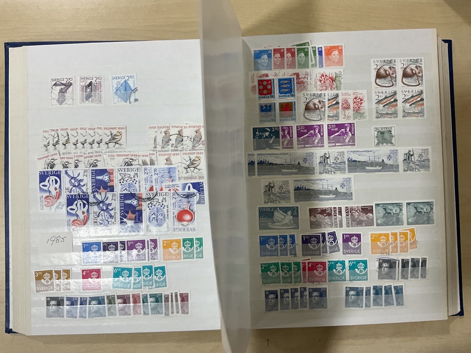 Sweden stamps. Vintage. 4 stock books/album. 4.8kg. BG97*