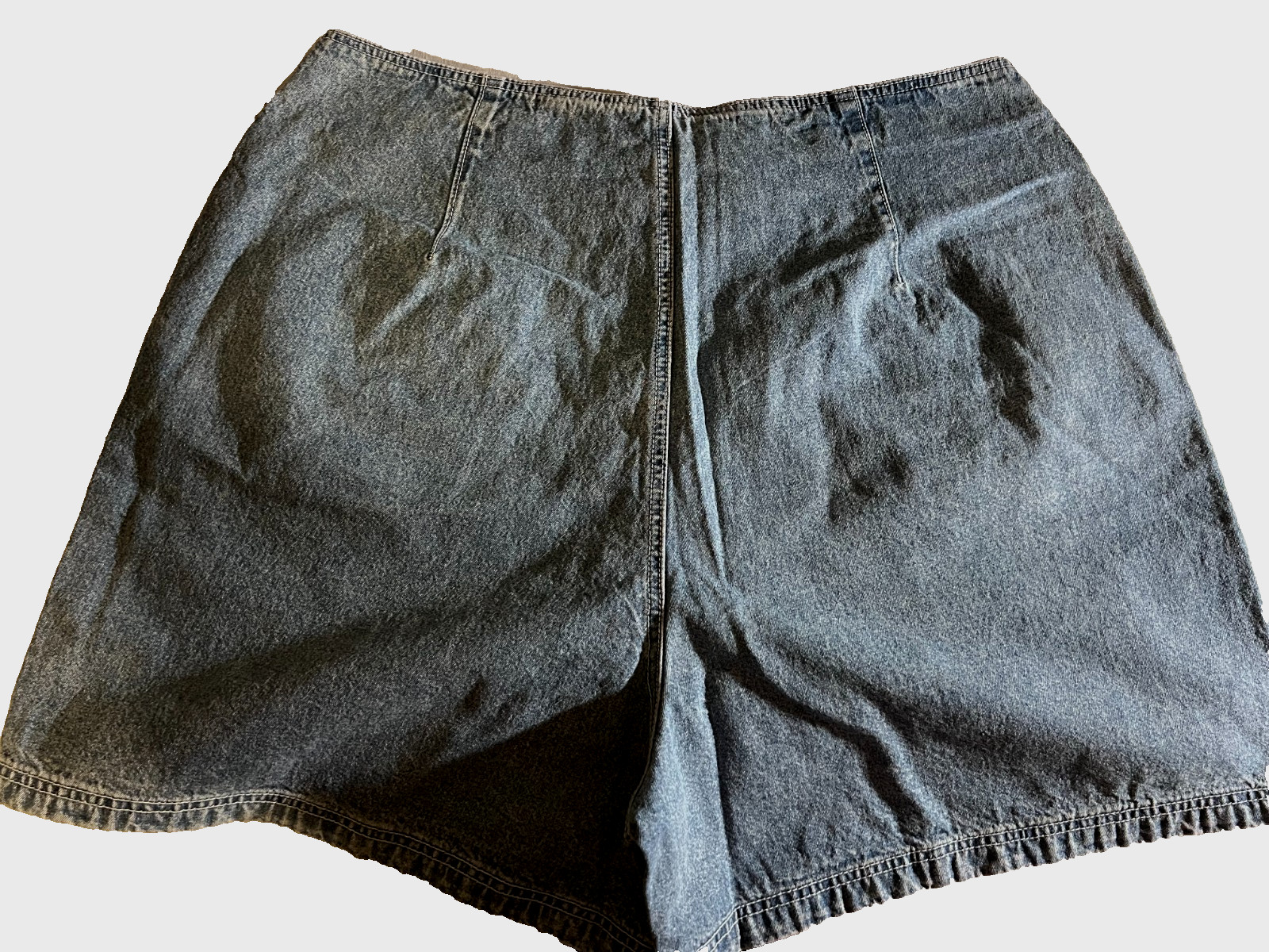 Revolt Ladies Vintage Medium Wash "Bareback" Shorts SIZE 22