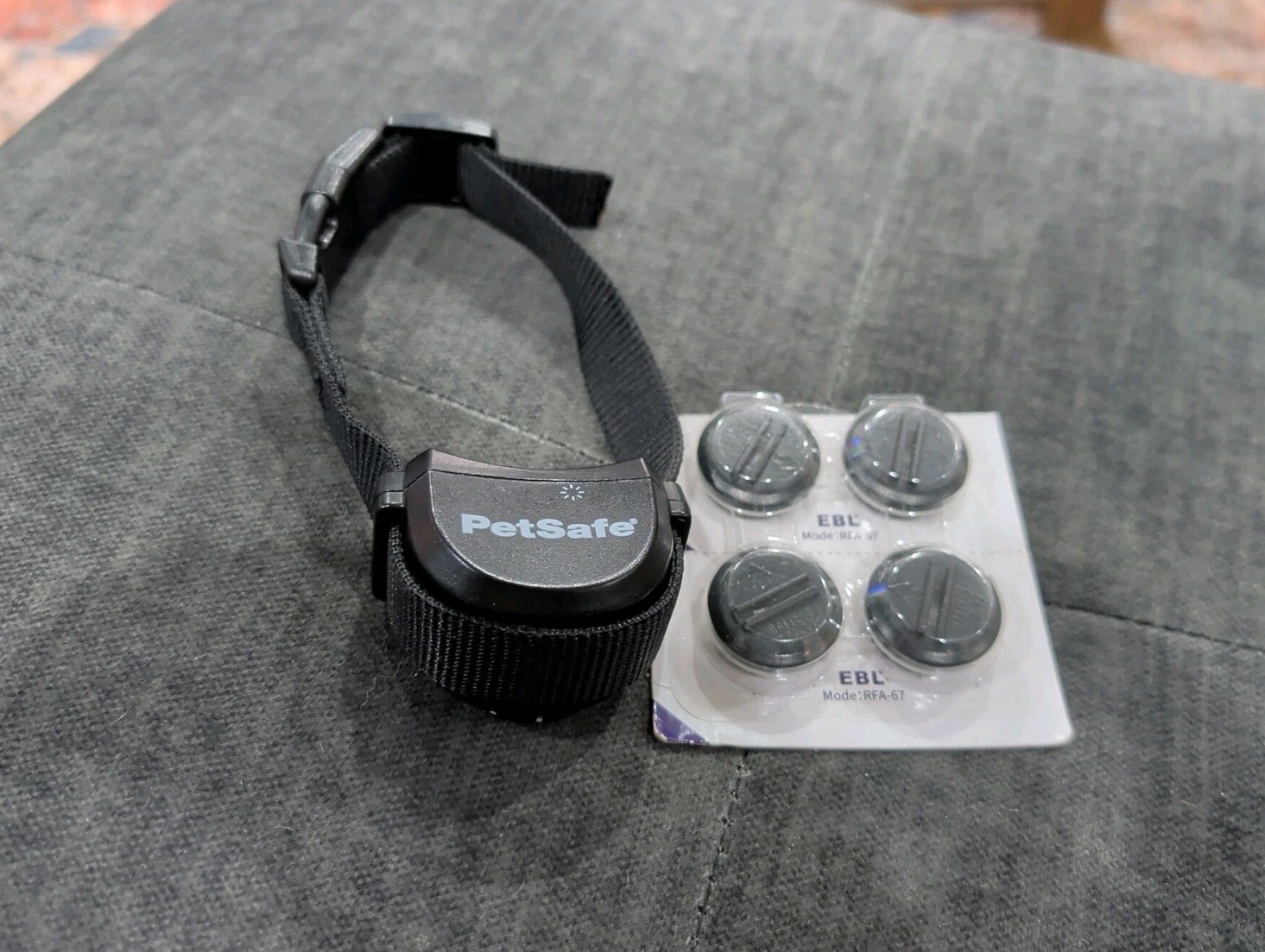 PetSafe Play & Stay Wireless Fence Collar PIF00-15002 Xtra Batteries