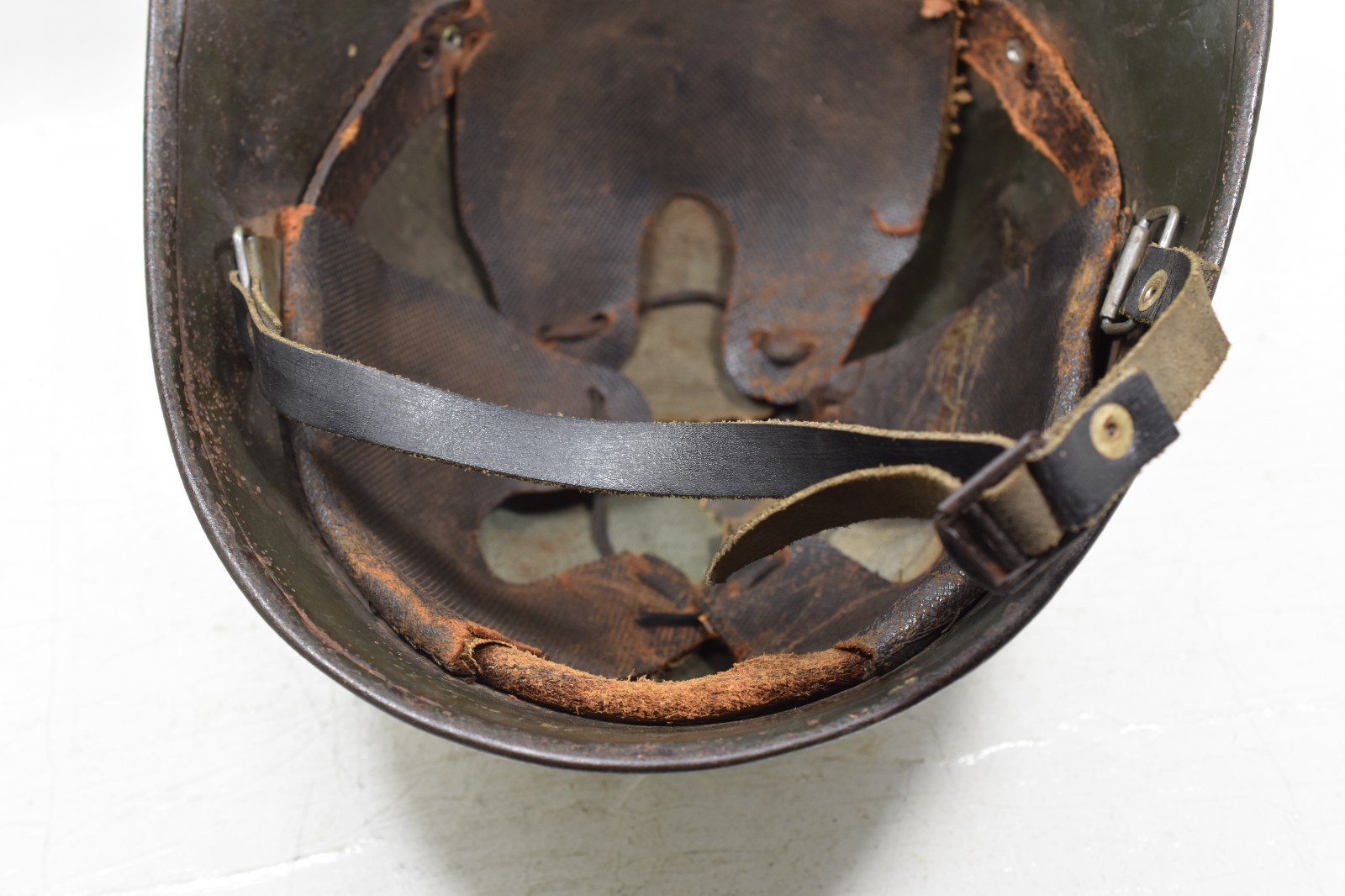 Dutch M27 M34 1934 Military Helmet with Crest Chin Strap and Liner