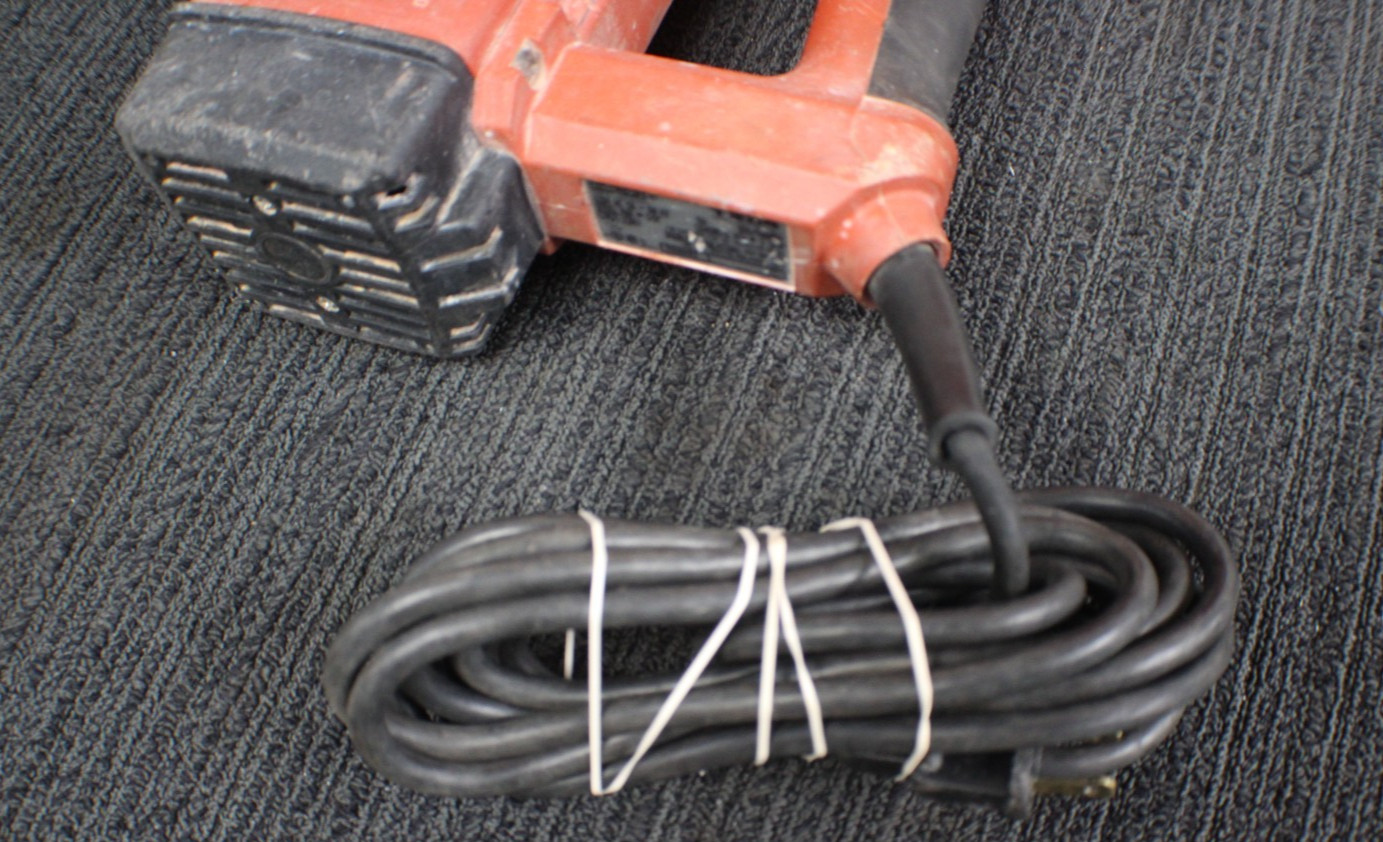 Hilti TE24 - 115V Corded Rotary HAMMER DRILL - W/Hard Shell Case.