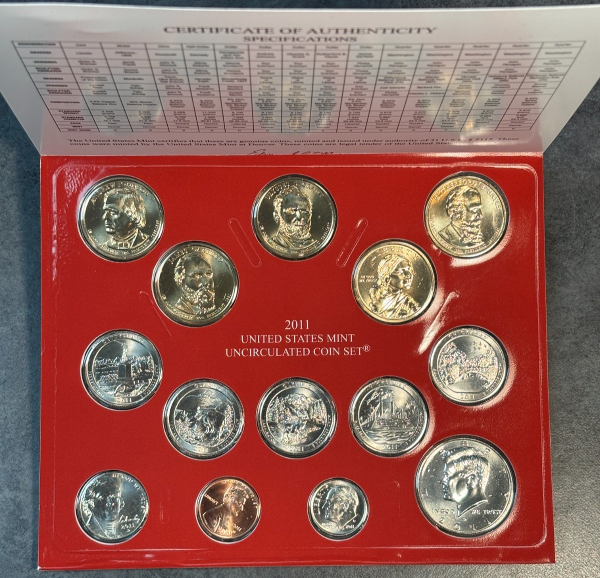 2011 P & D US Mint Complete Uncirculated Set 28 Coins w/ COA