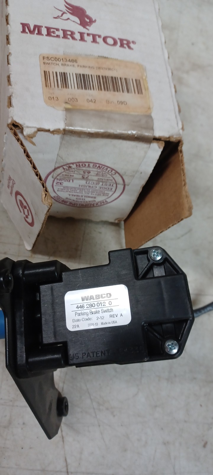 PARKING BRAKE SWITCH (KNOB NOT INCLUDED) 446 280 012 0 , 3627936C1 4462800120