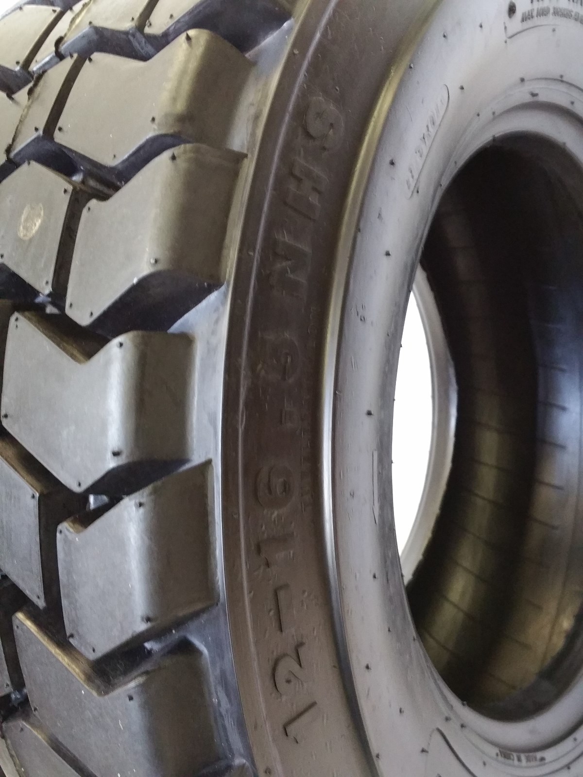 12-16.5, 12X16.5 ROAD CREW HD AIOT-30 SKID STEER TIRES 14 PLY FOR BOBCAT