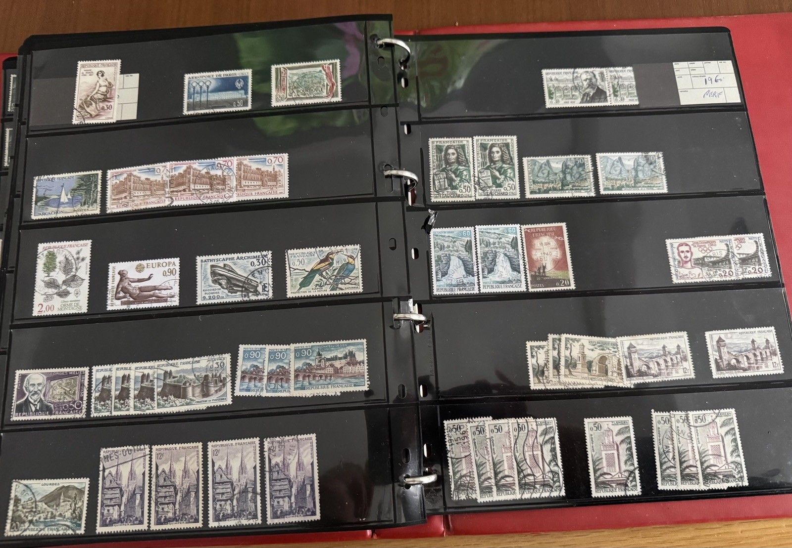 France Stamp Collection With 70 Pages PVC Album 1900-Modern-Some Early Good CV