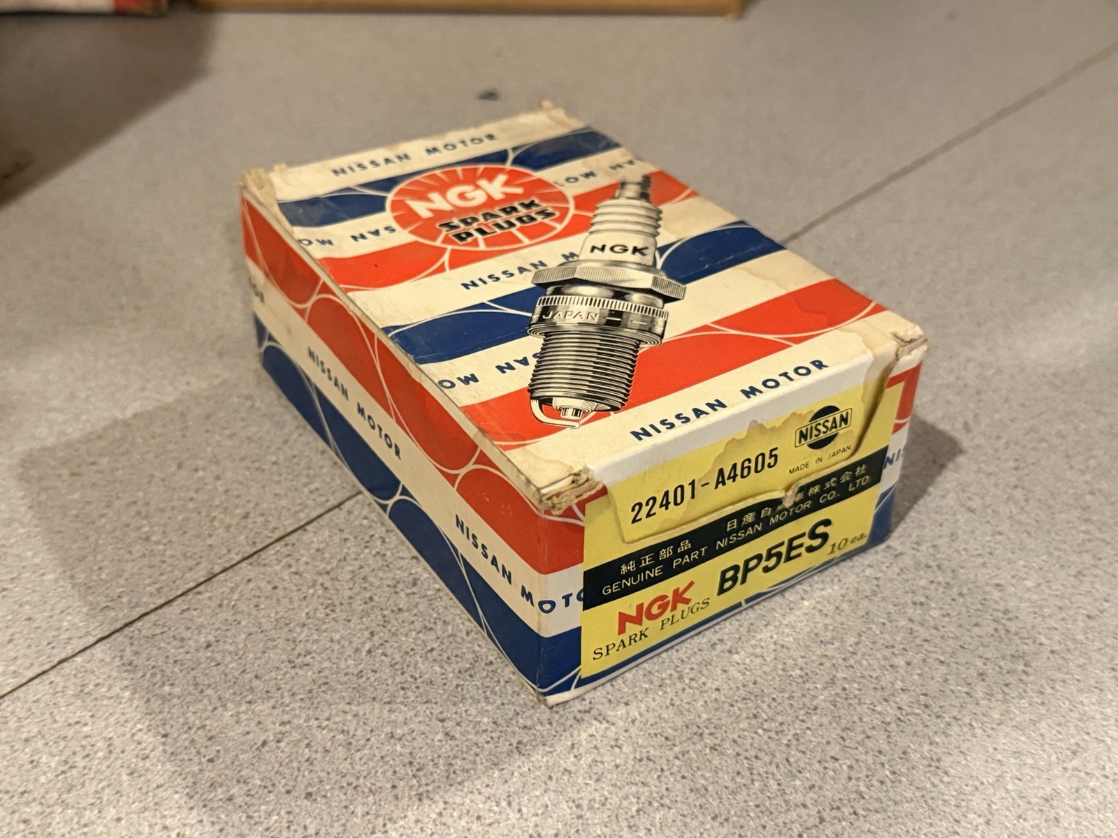 NGK BP5ES Spark Plug BOX OF 36 NOS 22401-A4605