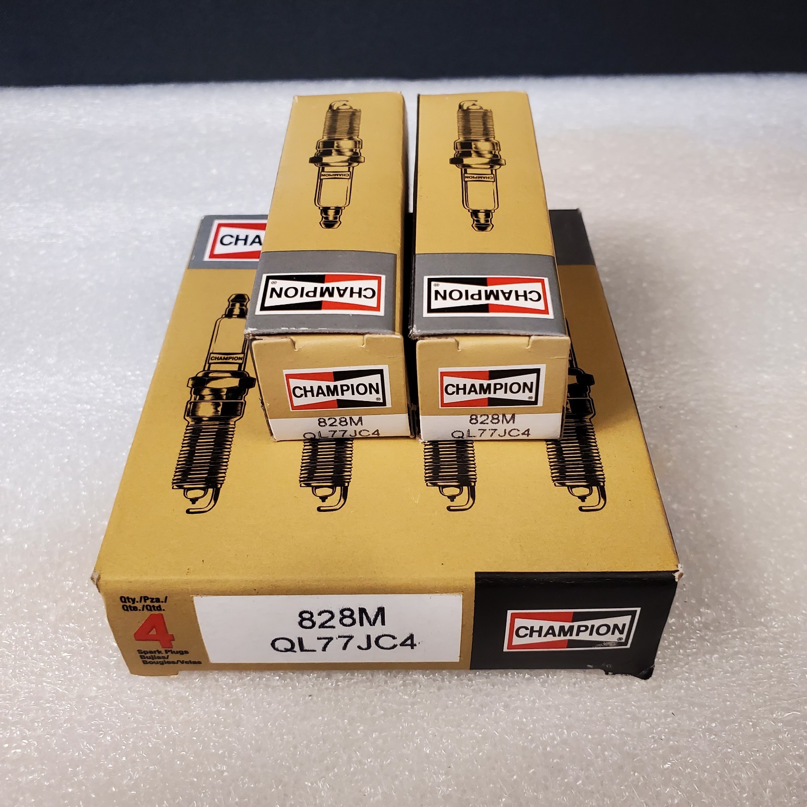 (6 Pack) Champion Spark Plugs 828M / QL77JC4 Marine - Copper Core, Nickel Alloy