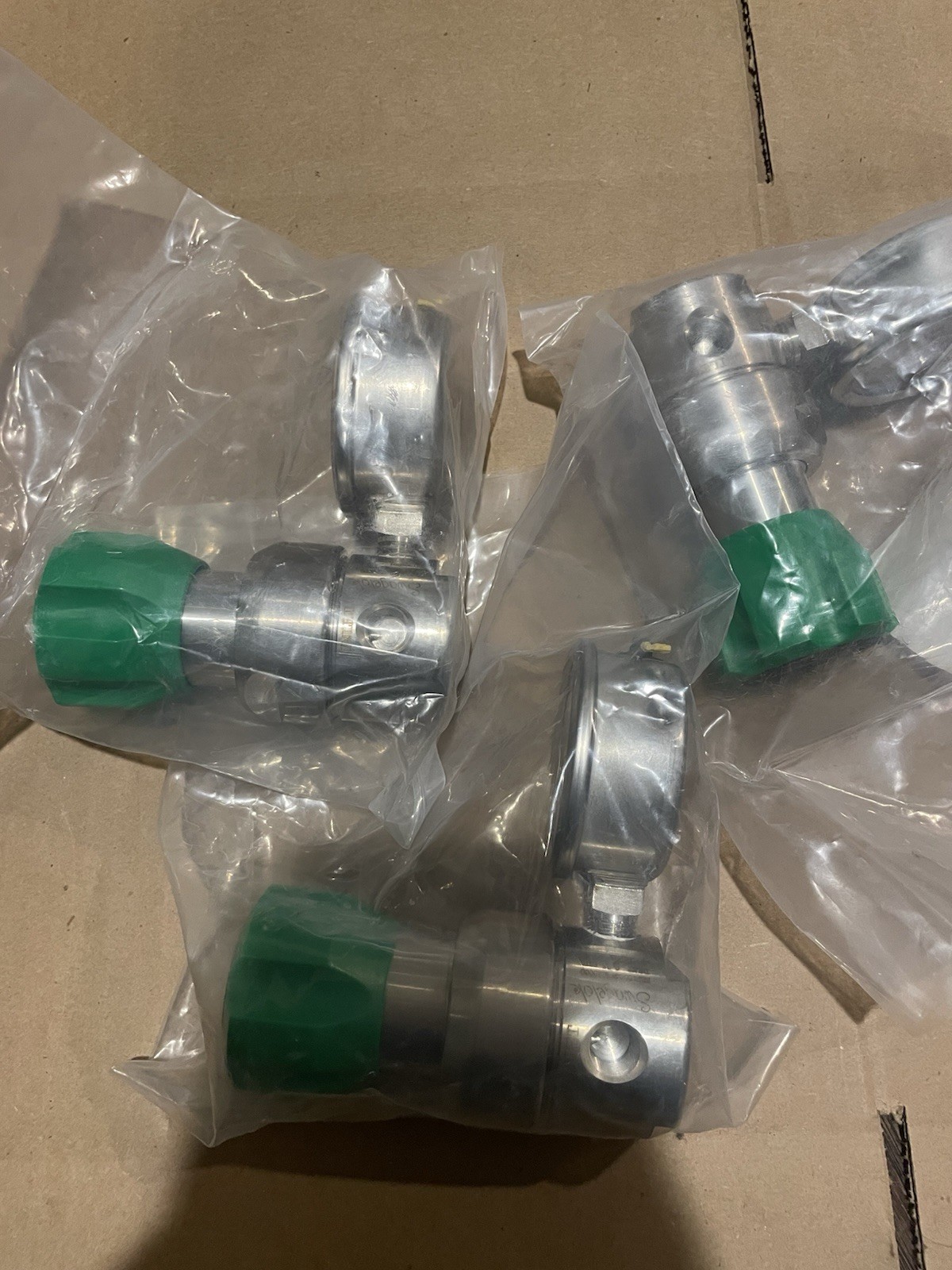 SWAGELOK BP Regulator 1/4" FNPT, KBP1DOD4B5A20000, 0-25  LOT OF 3 One Price