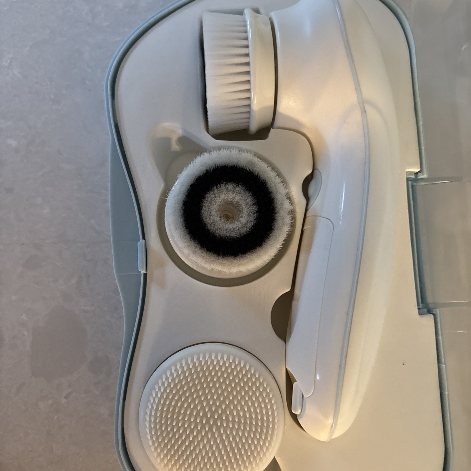 New Vanity Planet Ultimate Skin Spa Cordless Facial Cleansing Brush Set