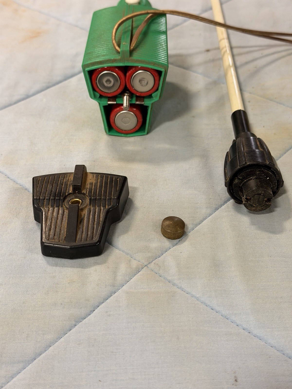 Hot-Shot The Green One Electric Livestock Prod HS2000 6xC Batteries TESTED WORKS