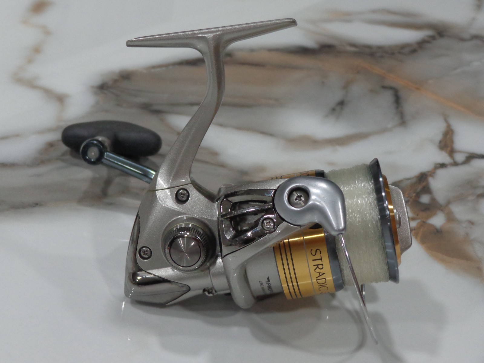 2008-2010 SHIMANO STRADIC 3000FI SPINNING REEL SUPER NICE! MUST SEE!!