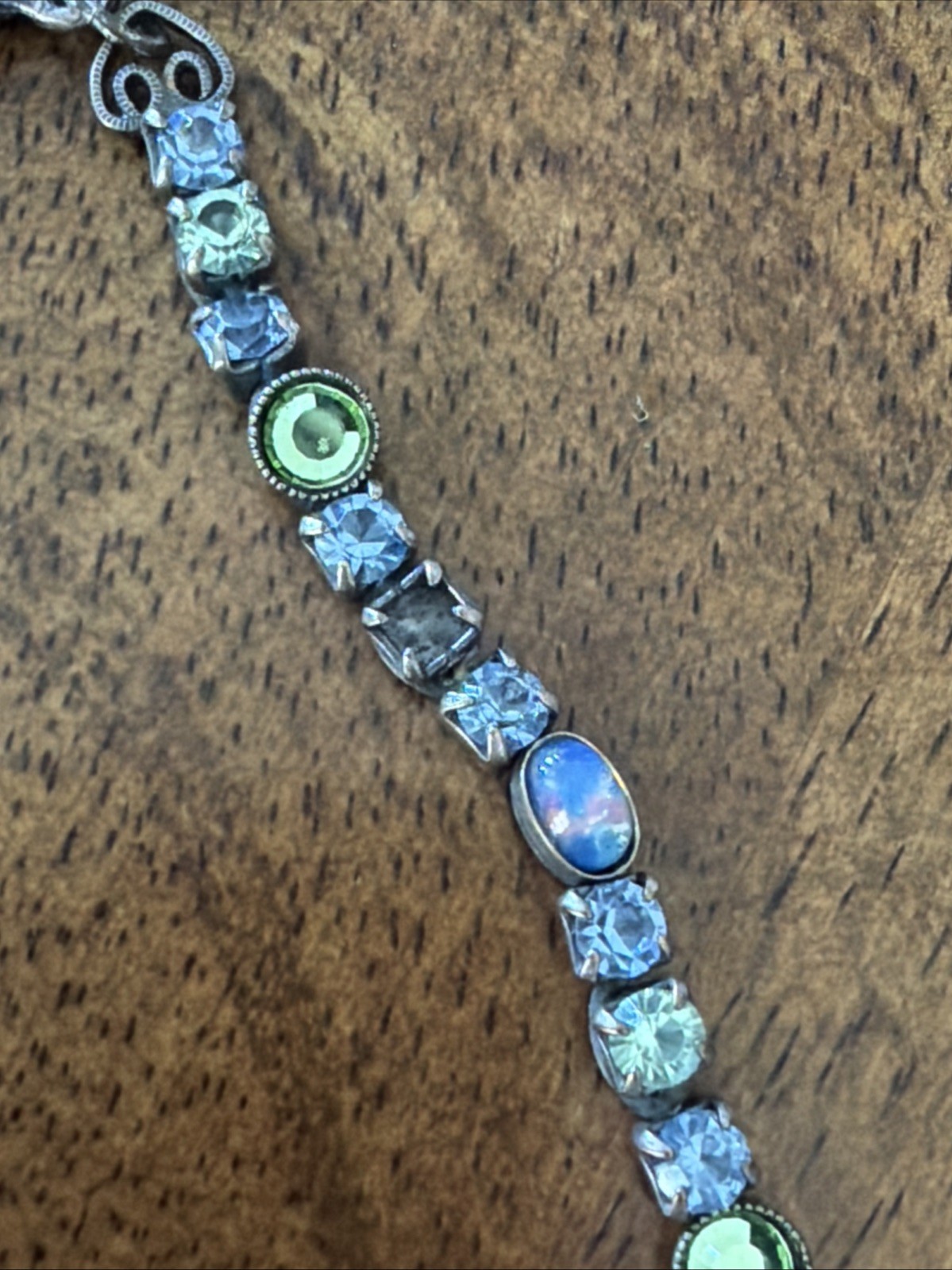 Mary Demarco Fairycore Rhinestone Tulip Glass Opal Hand Clasp Necklace 13"