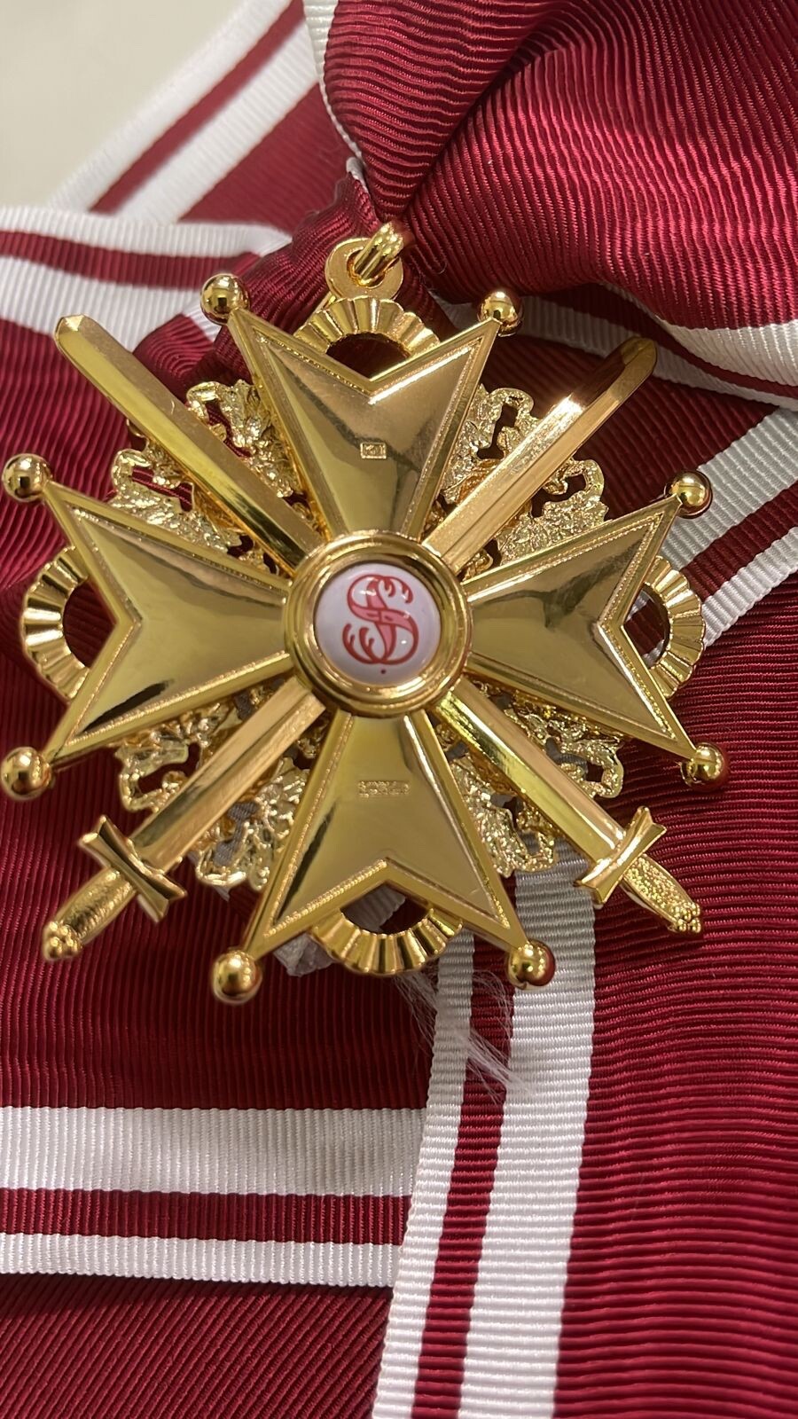 Russian Imperial Order of St. Stanislaus 1st Class medal with swords