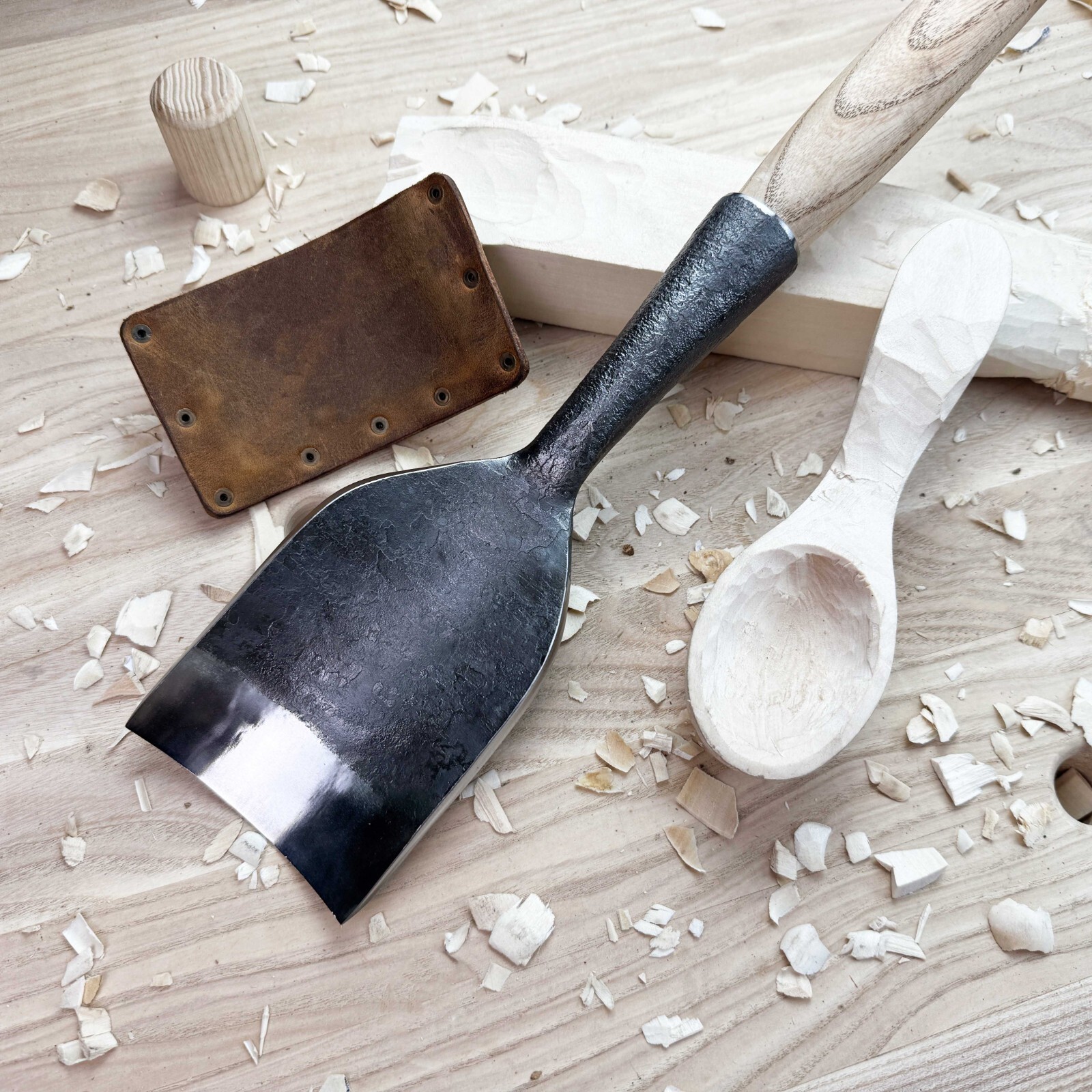 Rounded Timber Chisel – Hand-Forged Steel, Ash Handle, Sheath, Heavy Duty