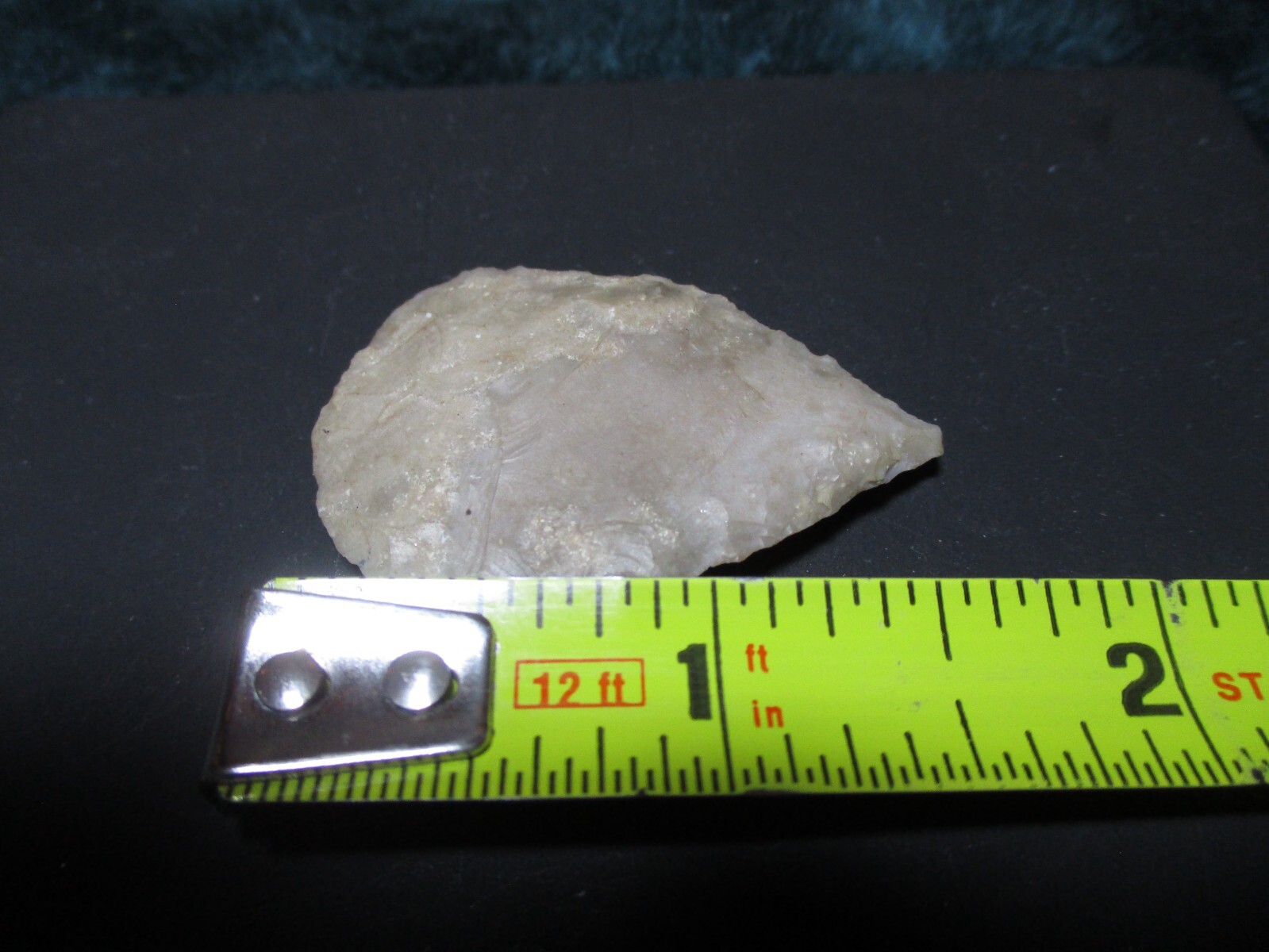 Indian Artifacts Flint Arrowhead Unknown Origin 1 1/2 " Long
