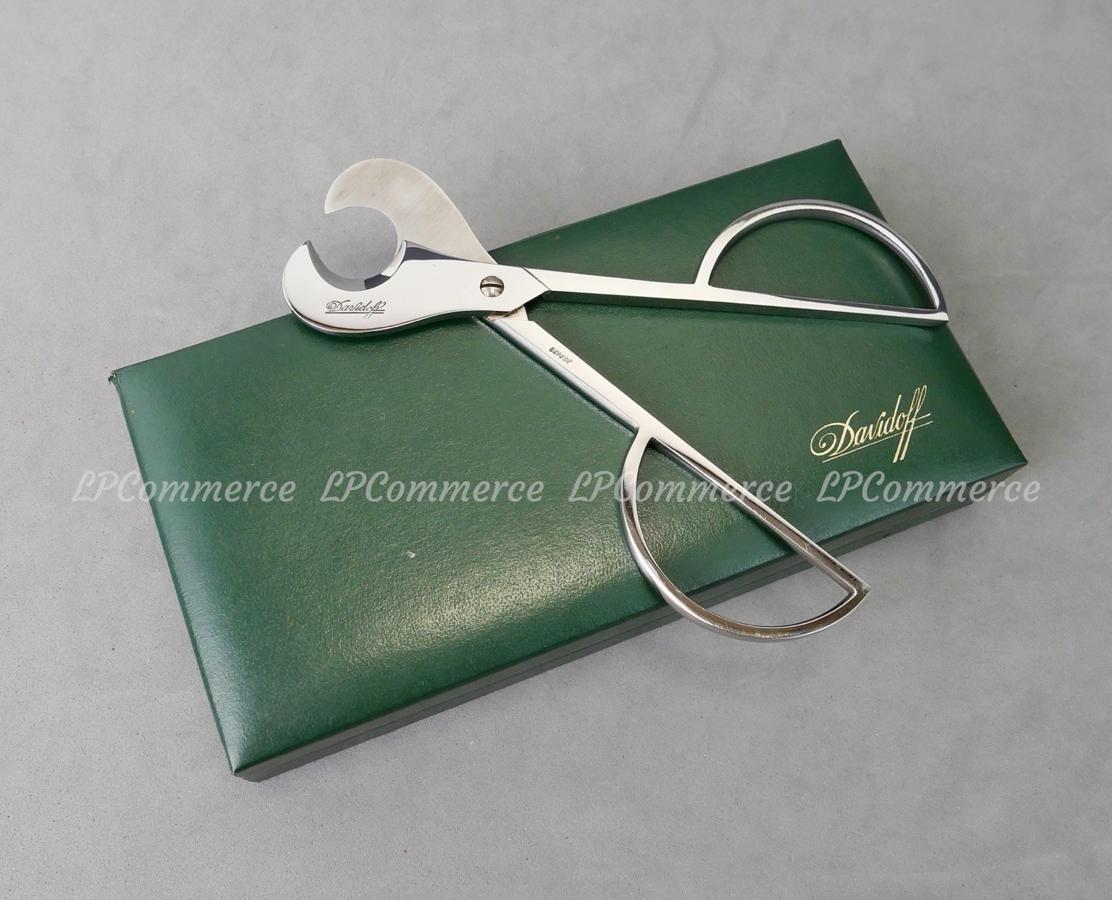 Davidoff NOS Cigar Cutter Box Cigar Phobics Cigar