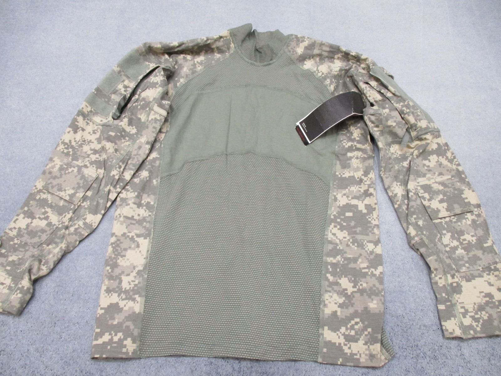 US Army Massif Combat Shirt Medium ACU Digital FR Army Combat Shirt GWOT Issue