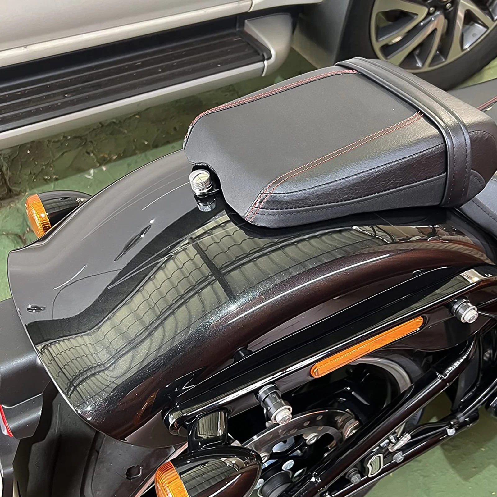 Billet Rear Fender Seat Bolt Nut Kit For Harley Breakout Street Glide Sportster