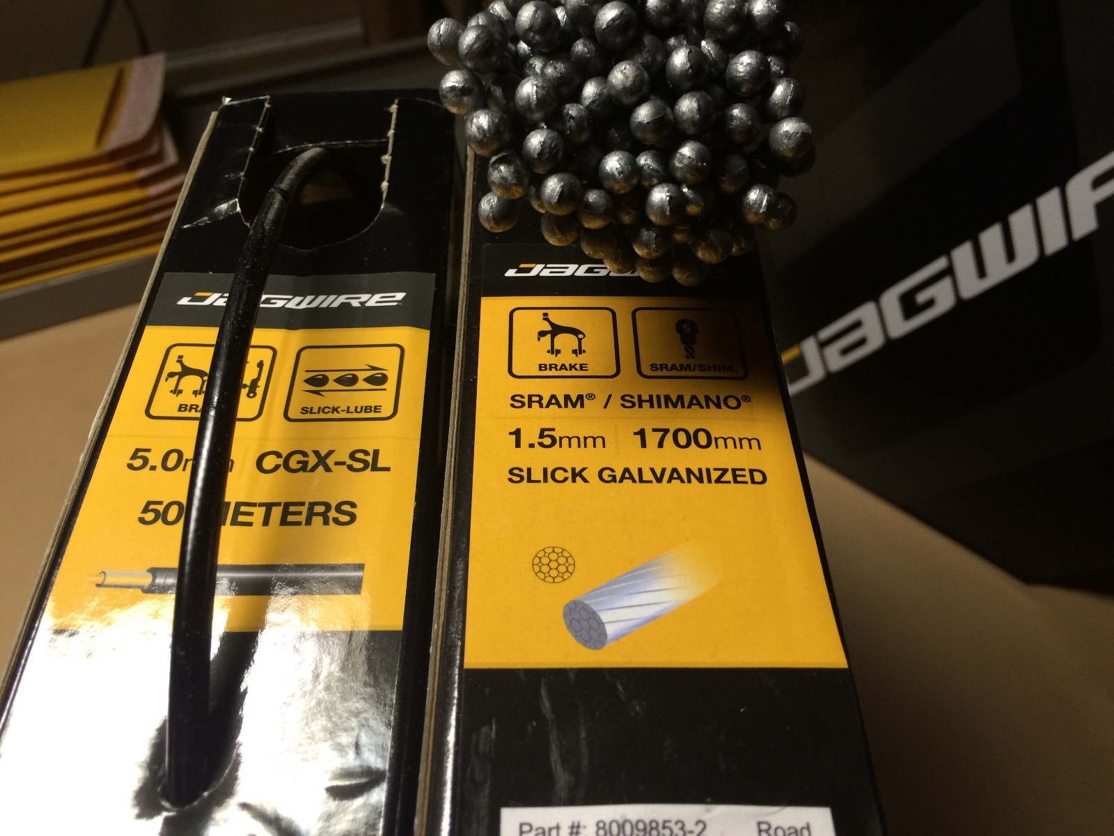 JAGWIRE ROAD SHOP KIT - Brake & Shifter Cable & Housing Kit - SRAM/Shimano