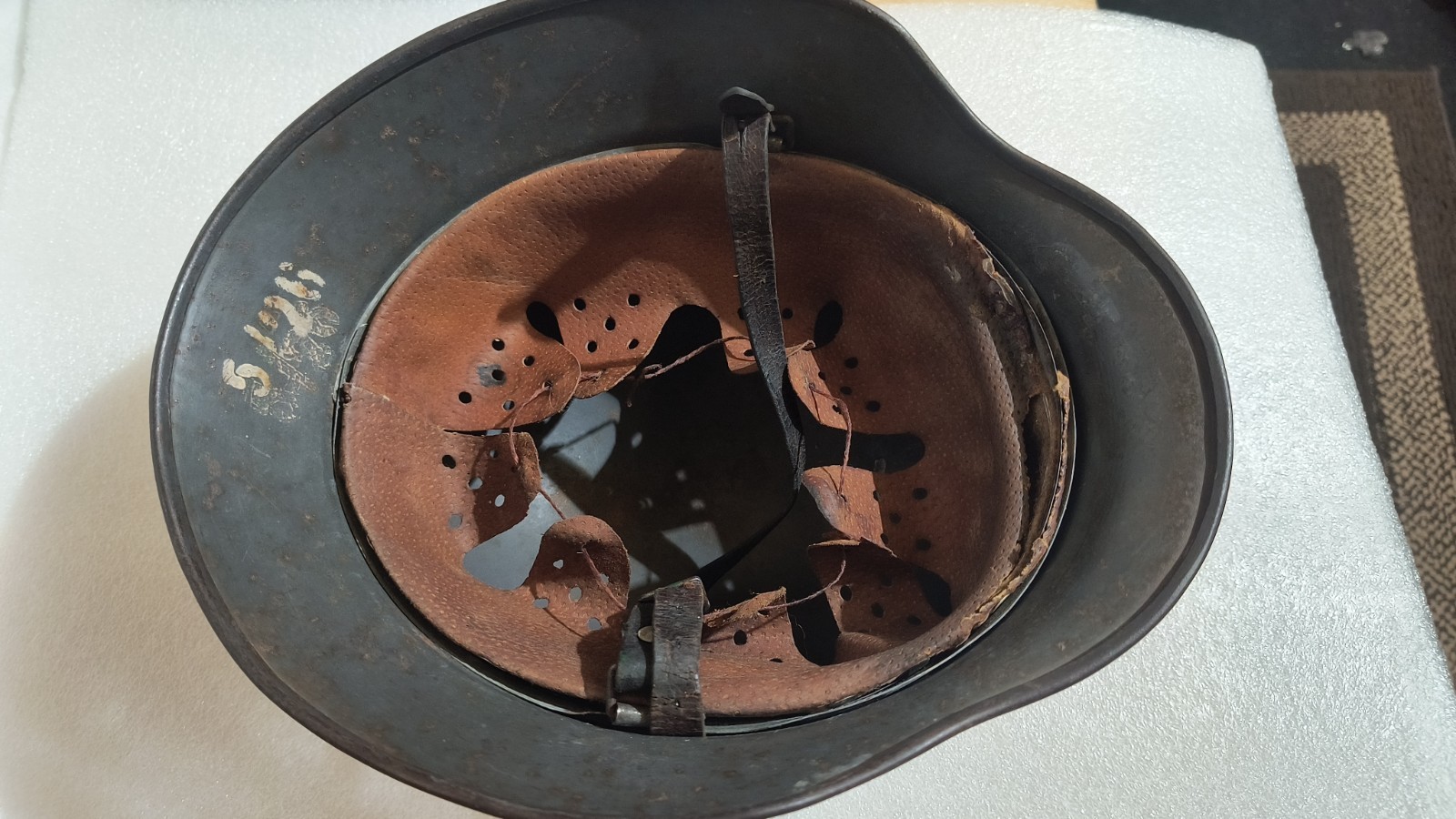 WW2 ~ M35 German Helmet ~ EF64 ~ w/ Liner