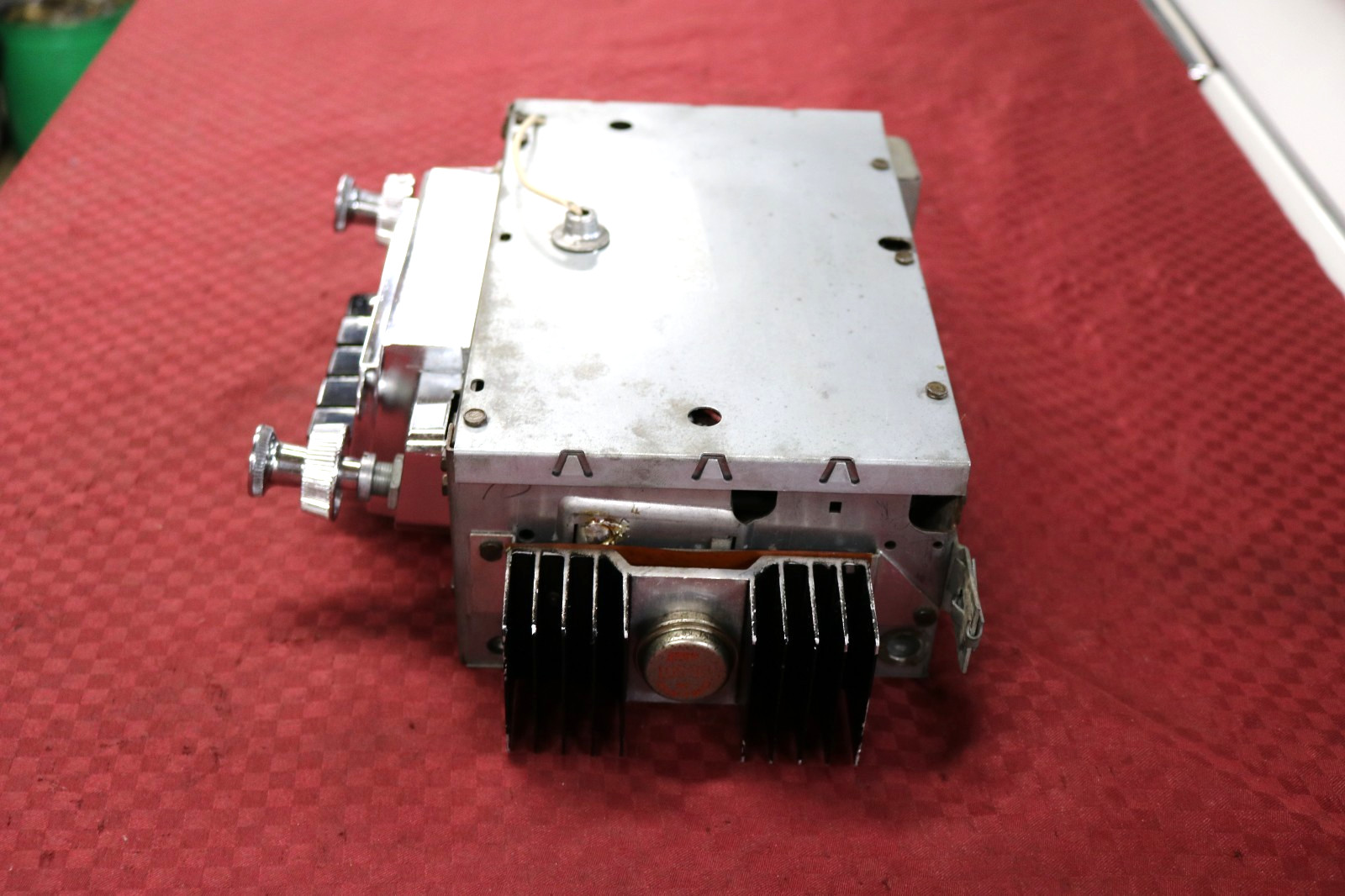 66 1966 CHEVROLET IMPALA CAPRICE AM-FM DELCO RADIO