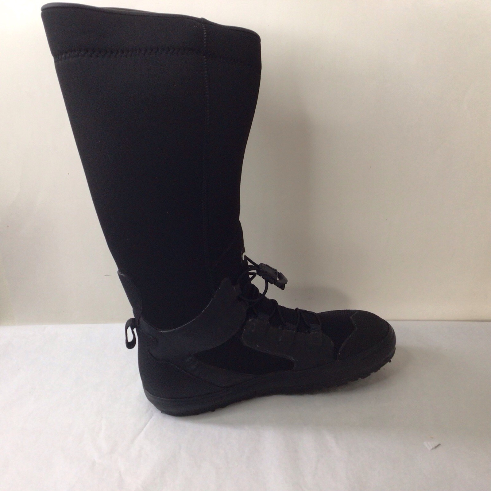 NRS Boundary Shoe Neoprene Hunting Boots Traction Sole Black Size 10 Men New